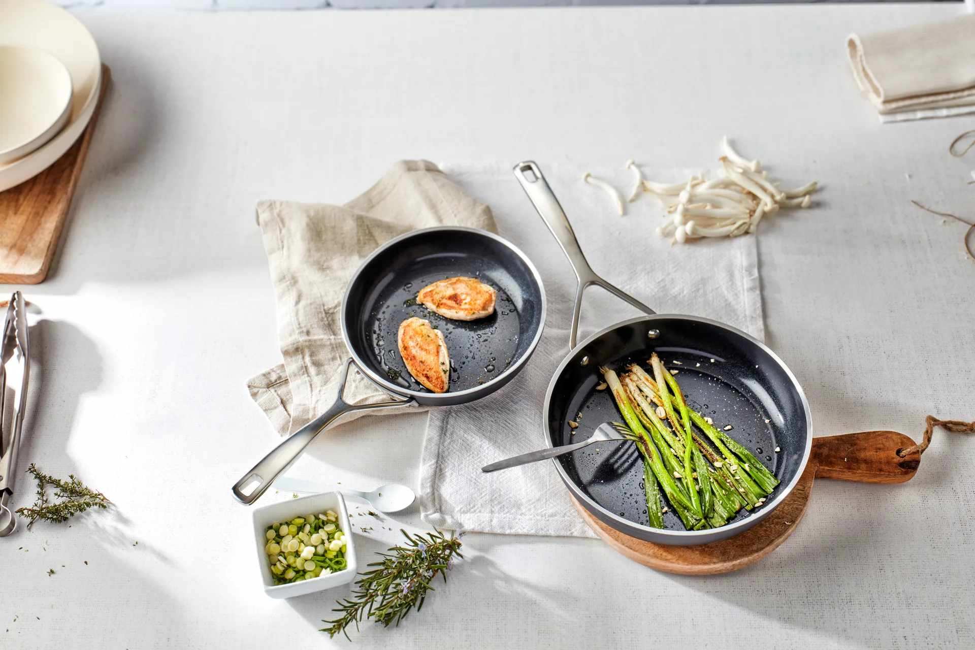 Poêle céramique 5-ply Alu Pro 5 Ceraforce, Ø32 cm Demeyere