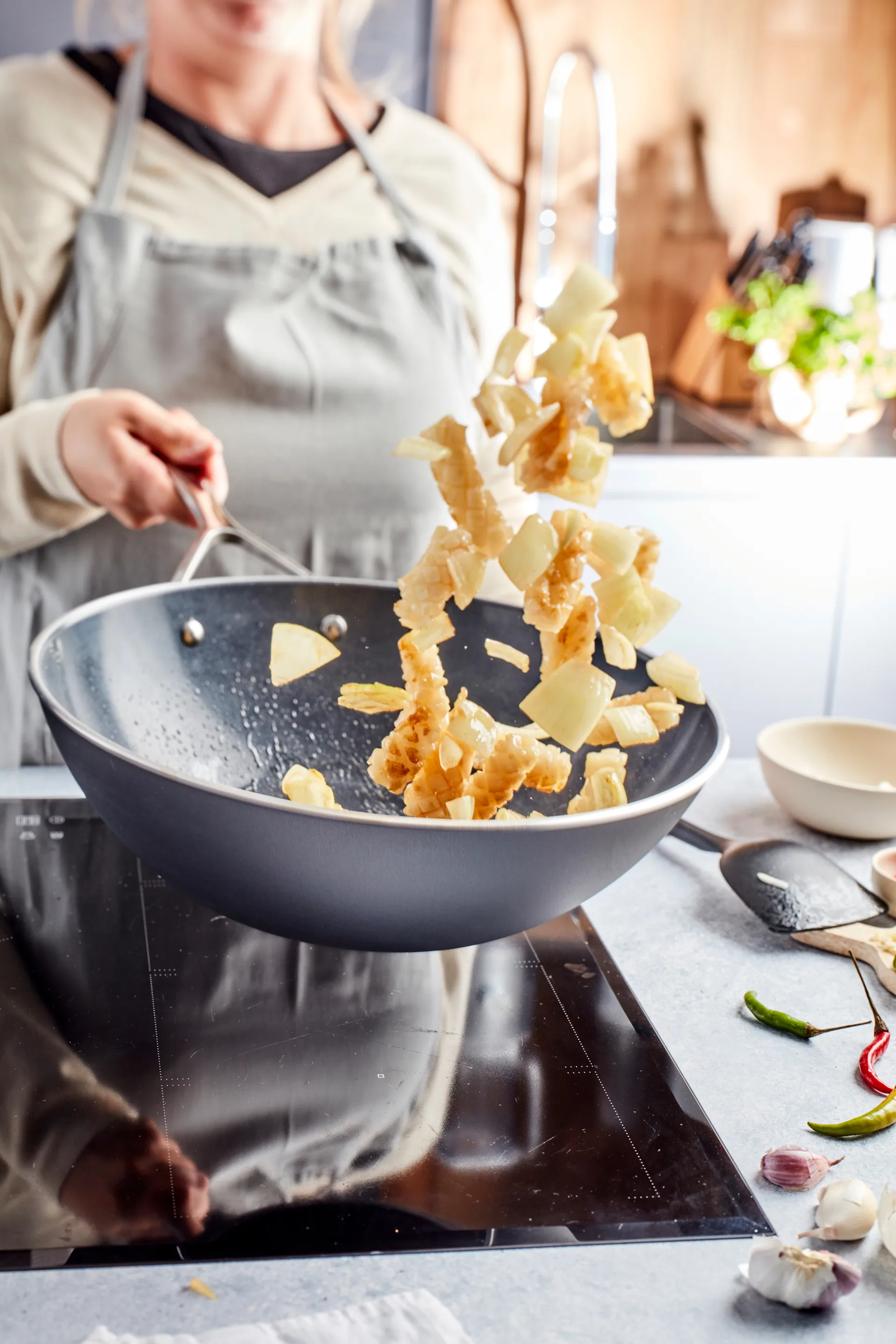 Wok céramique 5-ply Alu Pro 5 Ceraforce, Ø30 cm Demeyere