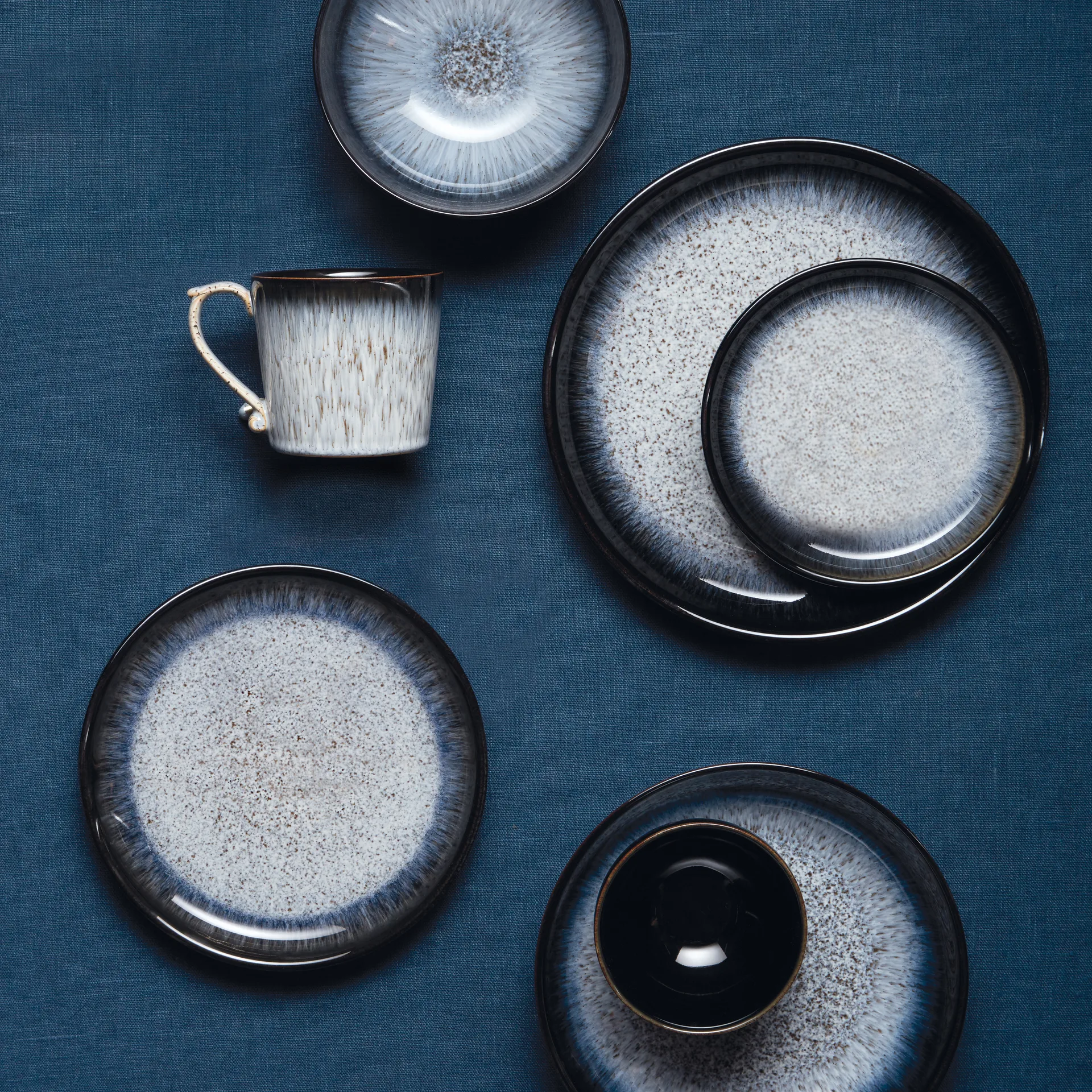 Petite assiette Halo Coupe 17 cm, Bleu-gris-noir Denby