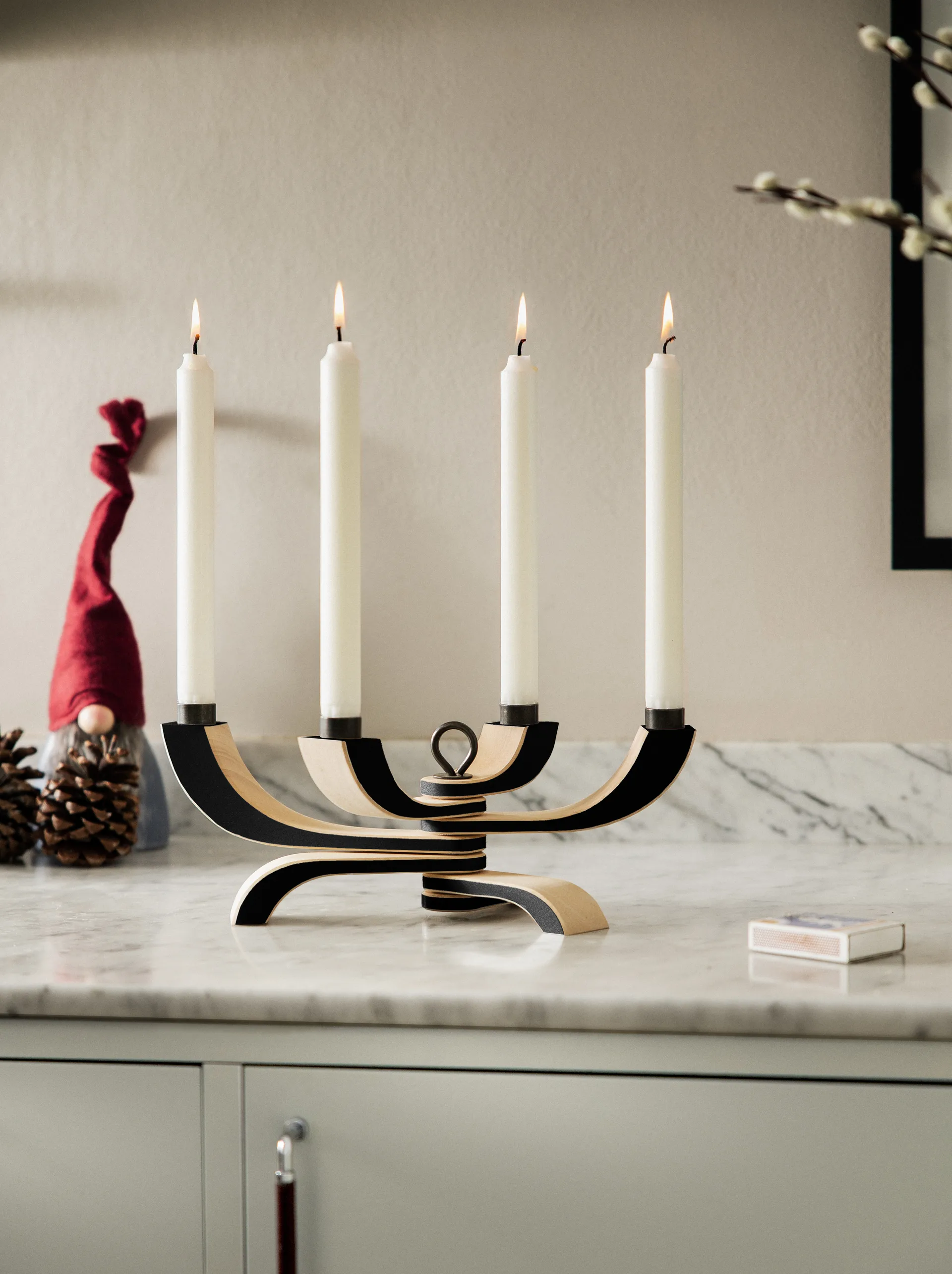 Bougeoir à 4 branches Nordic Light, noir Design House Stockholm