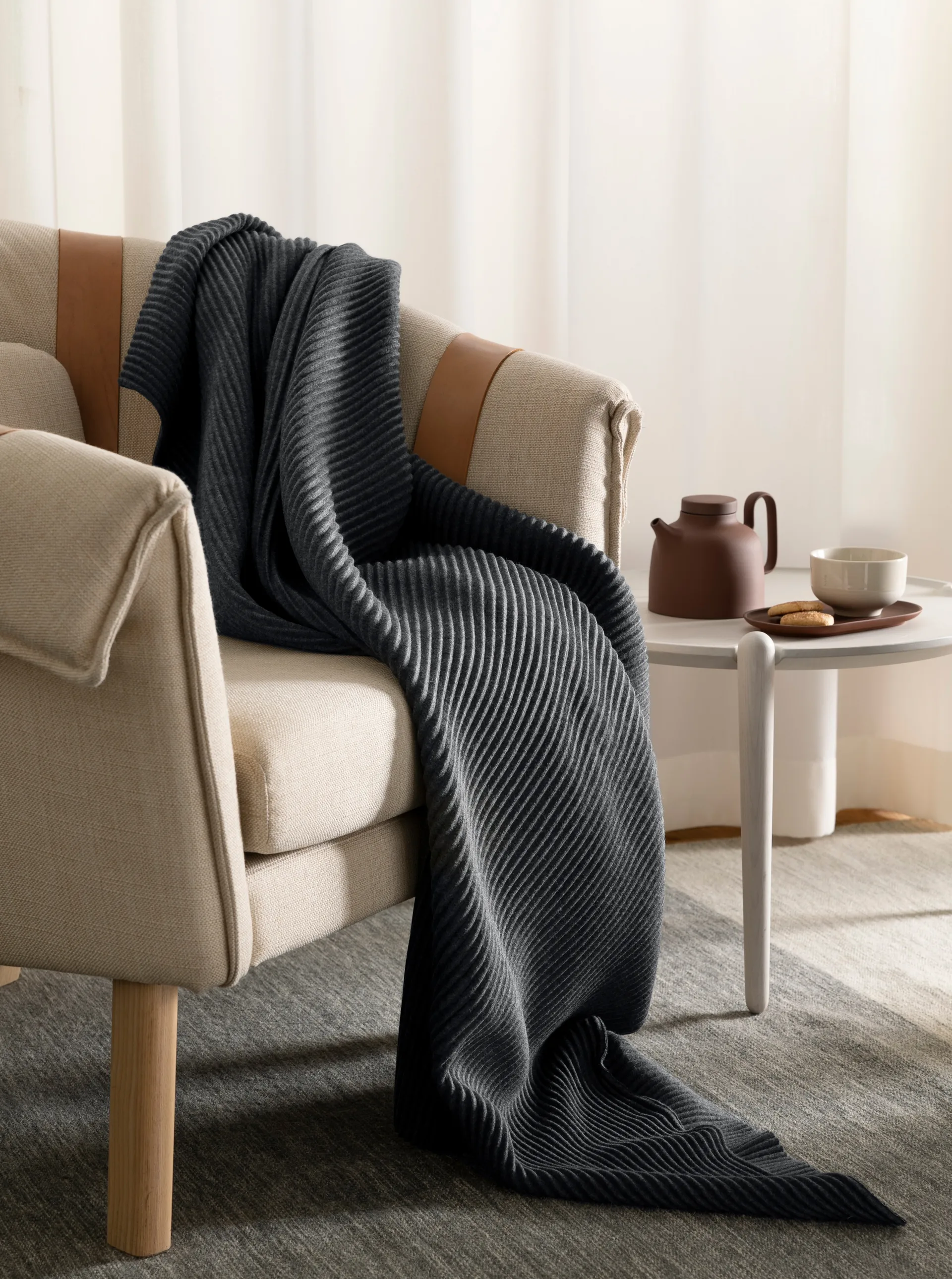 Couverture Pleece 140x160 cm, Gris foncé Design House Stockholm