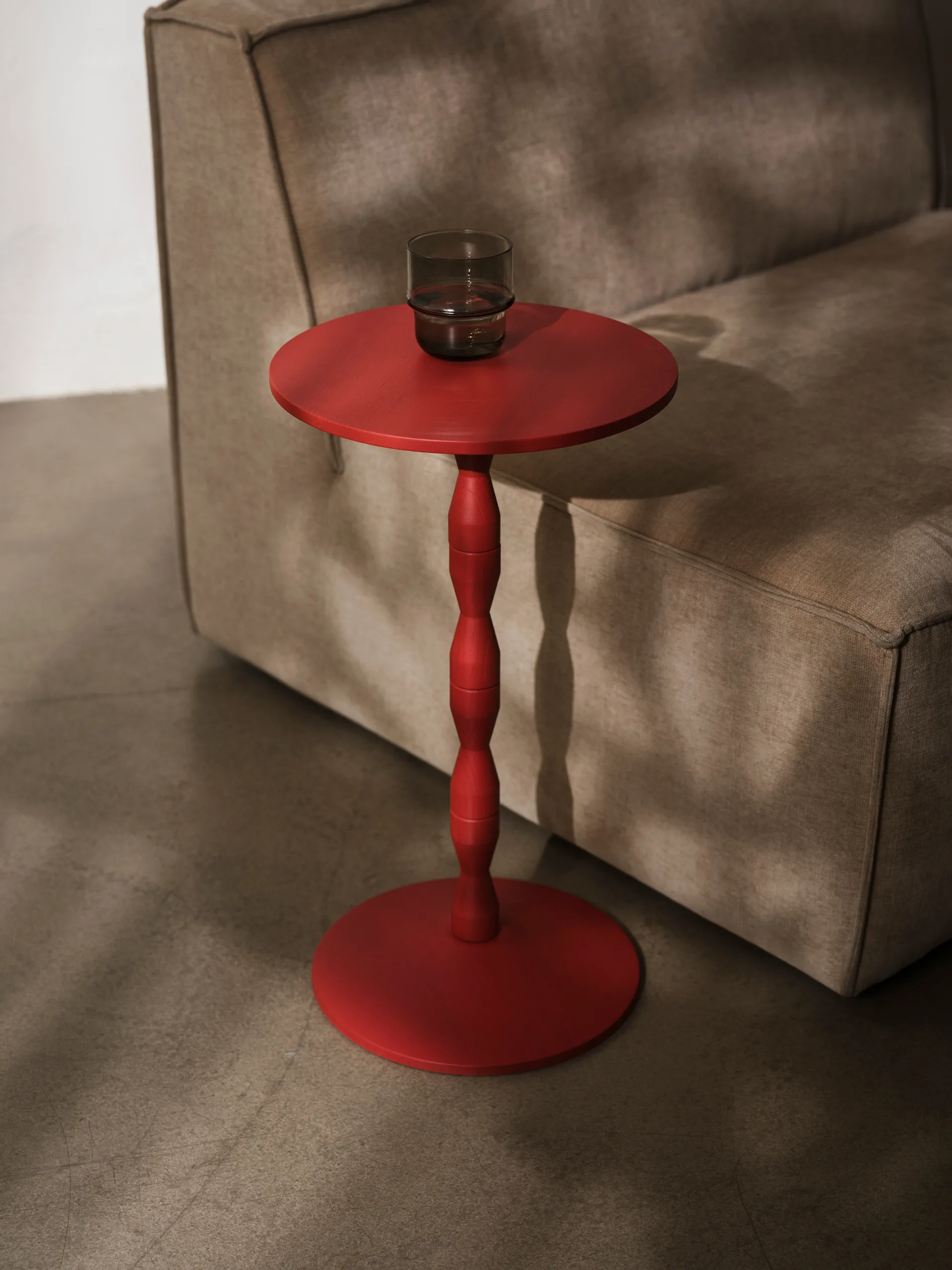 Table Pedestal Ø31x67,5 cm, Red Design House Stockholm