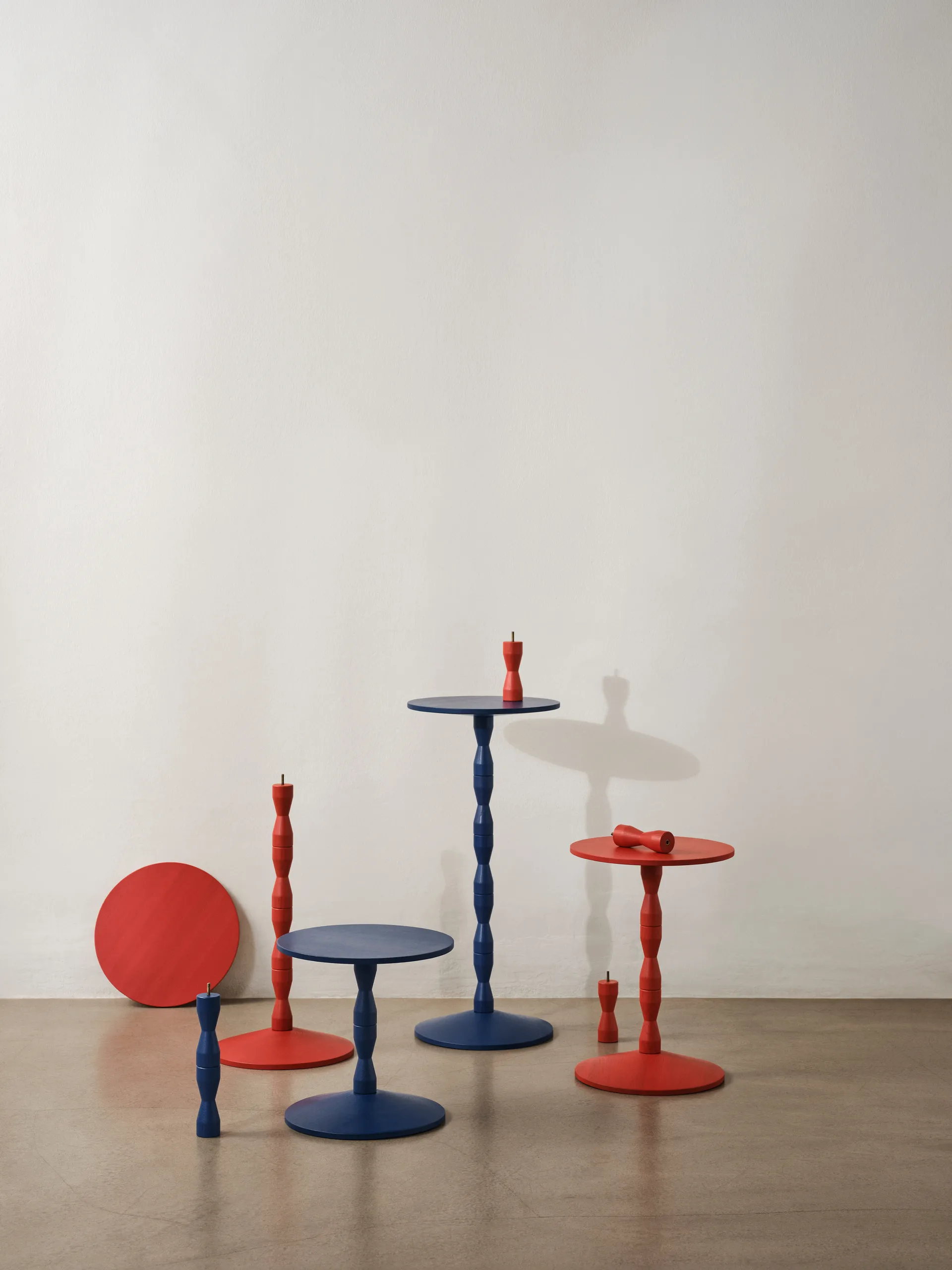 Table Pedestal Ø31x67,5 cm, Red Design House Stockholm