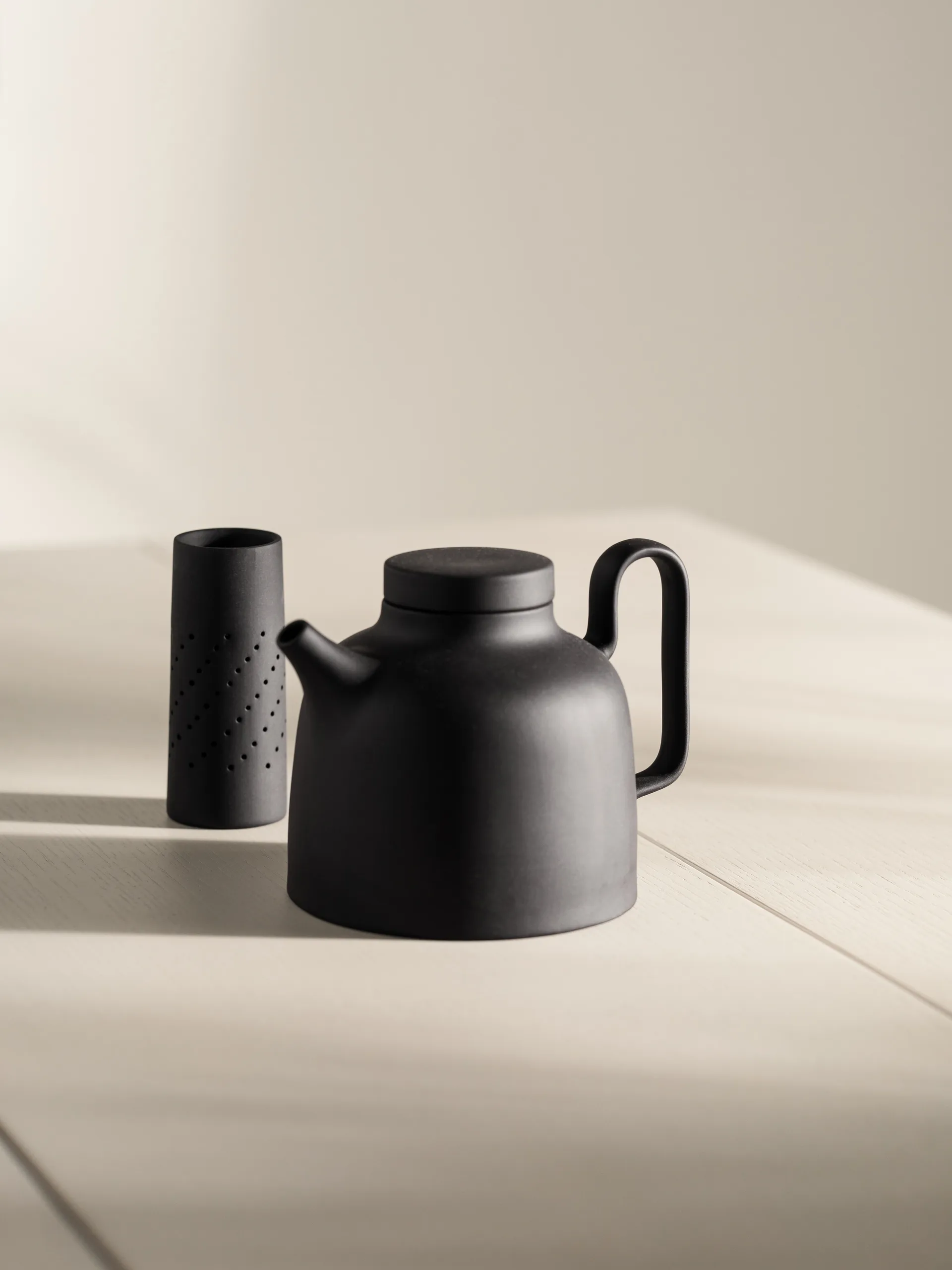 Théière Sand 65 cl, Black clay Design House Stockholm
