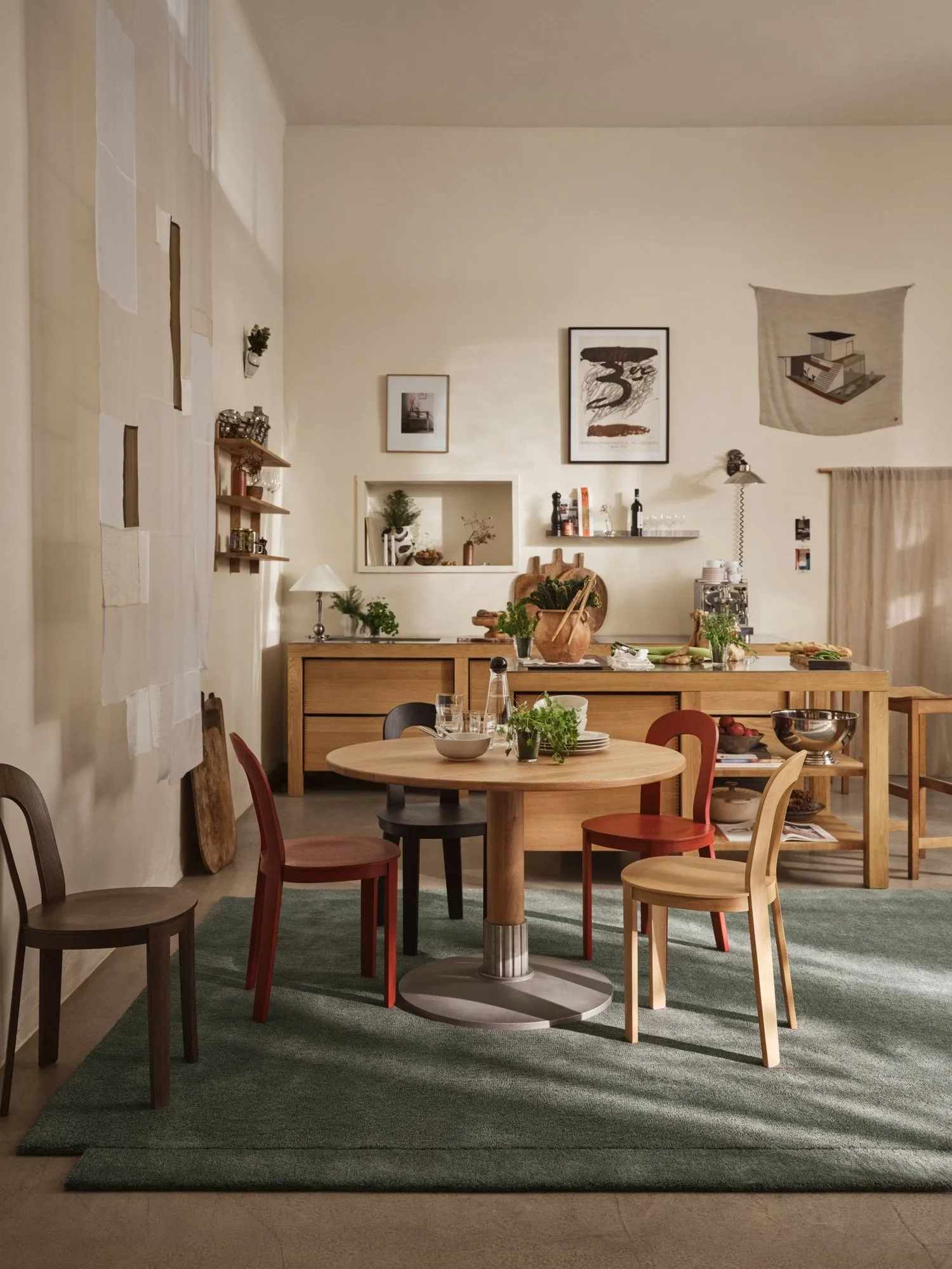 Tock Table table à manger, Chêne foncé, Ø110x76 cm Design House Stockholm