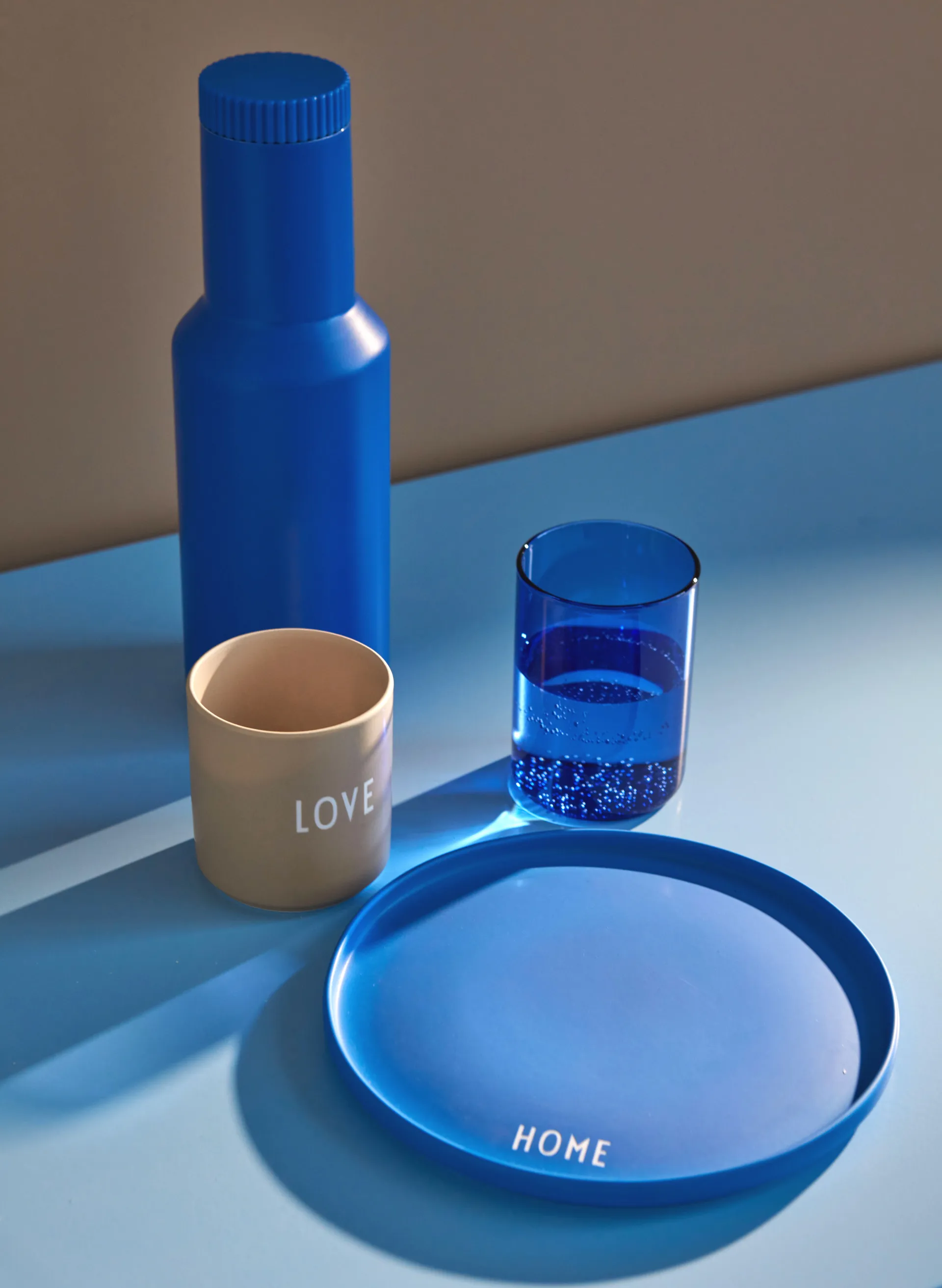 Assiette Design Letters Ø22 cm, Cobalt blue Design Letters