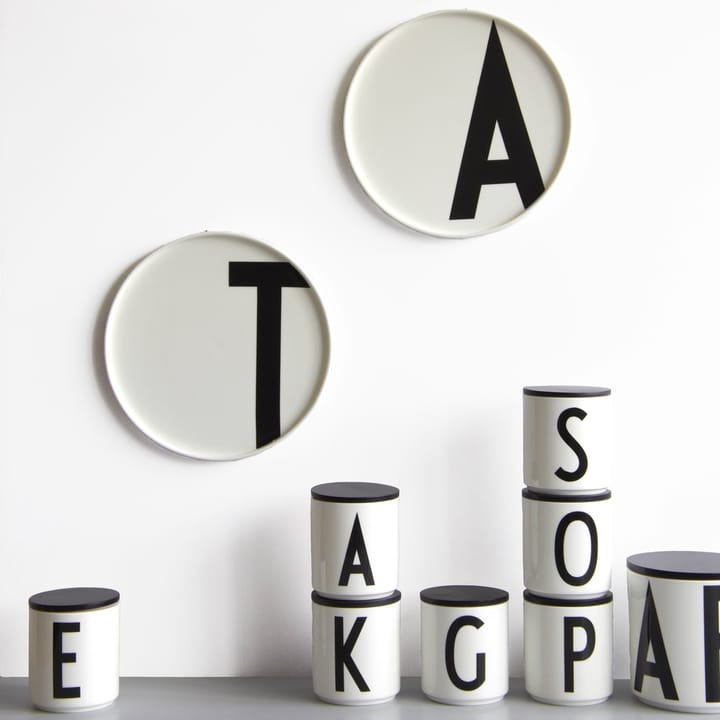 Assiette Design Letters, R Design Letters