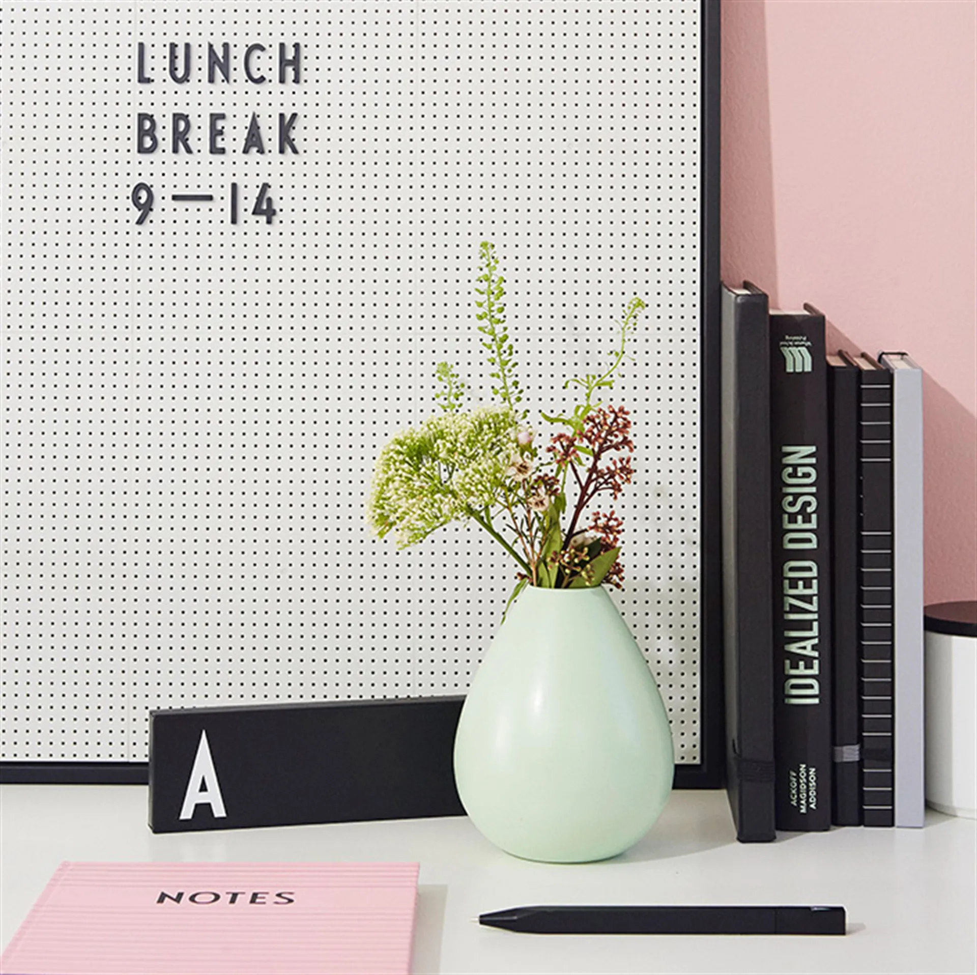 Boîte de lettres Design Letters, Lettres noires Design Letters