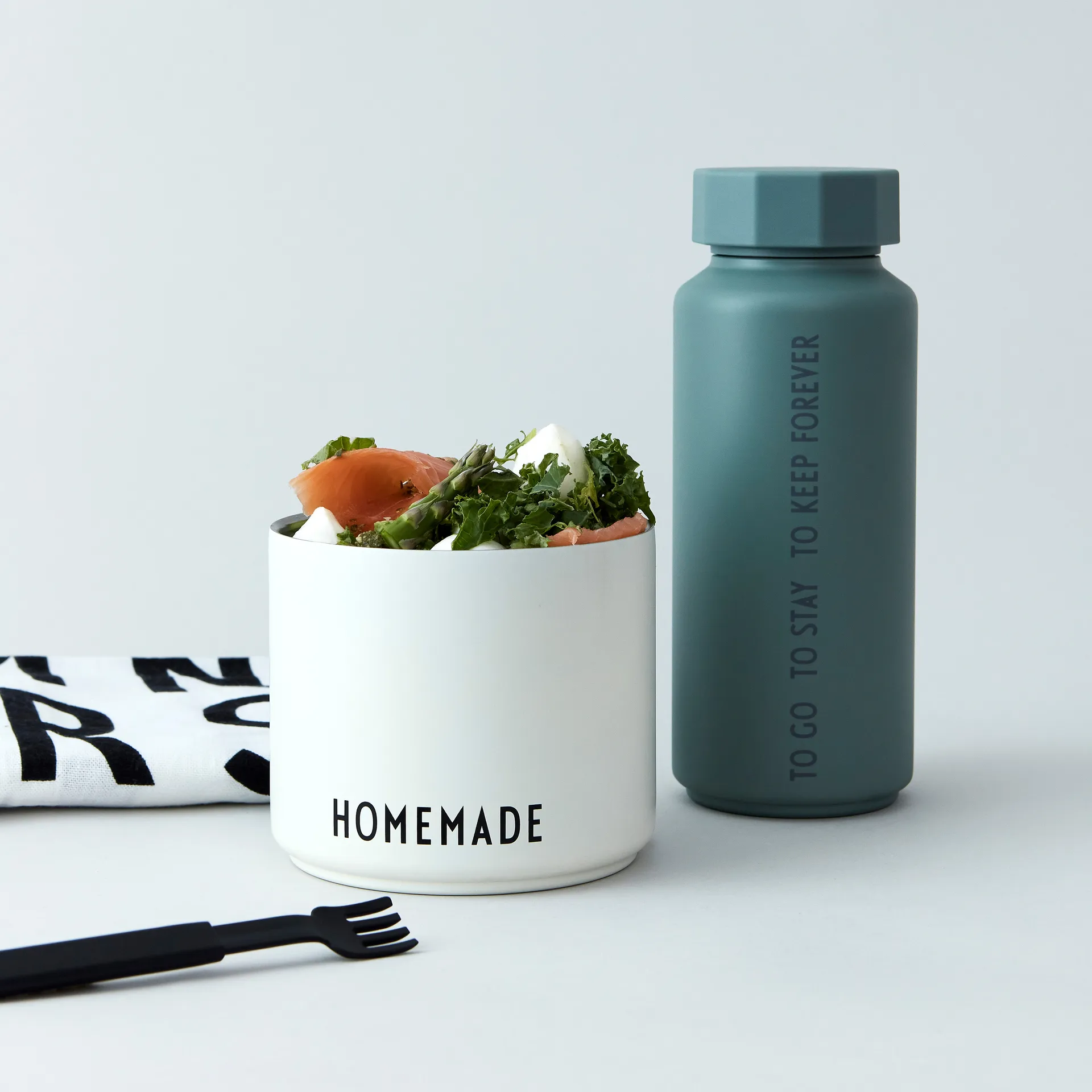 Bouteille isotherme Design Letters édition speciale, Dusty green Design Letters