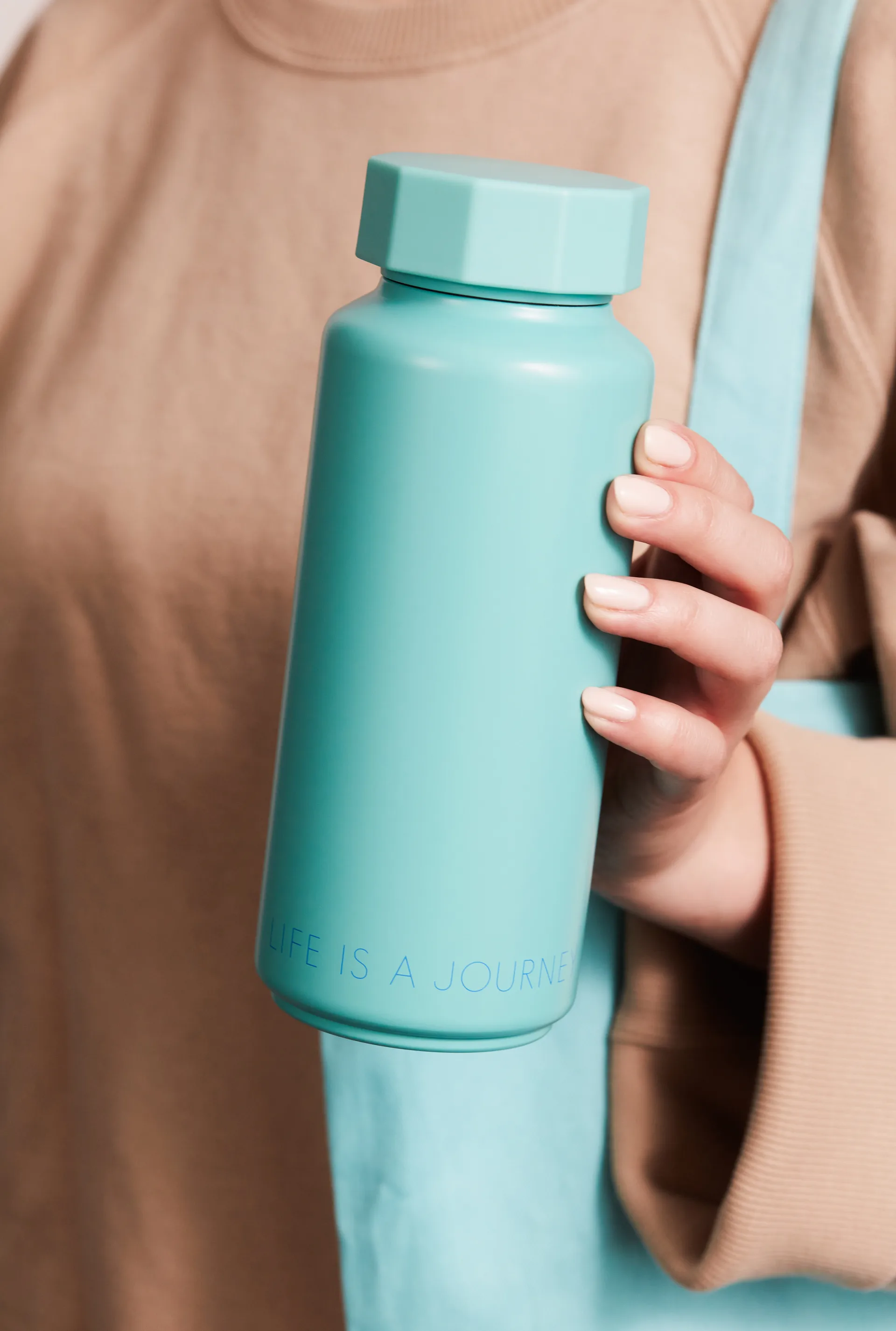 Bouteille isotherme Design Letters édition speciale, Turquoise Design Letters