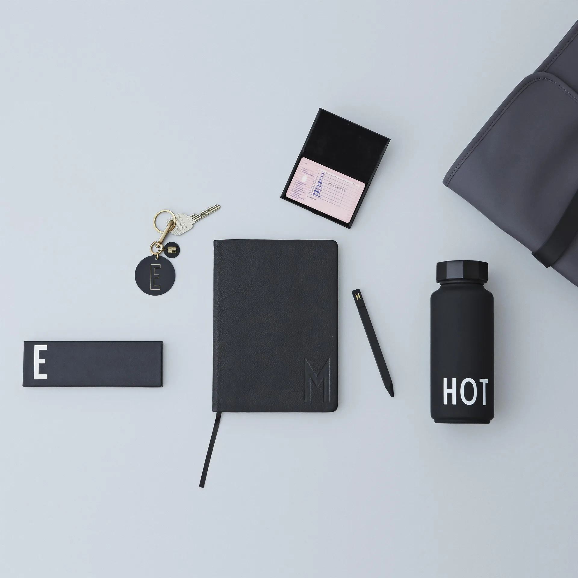 Bouteille isotherme Design Letters, noir Design Letters