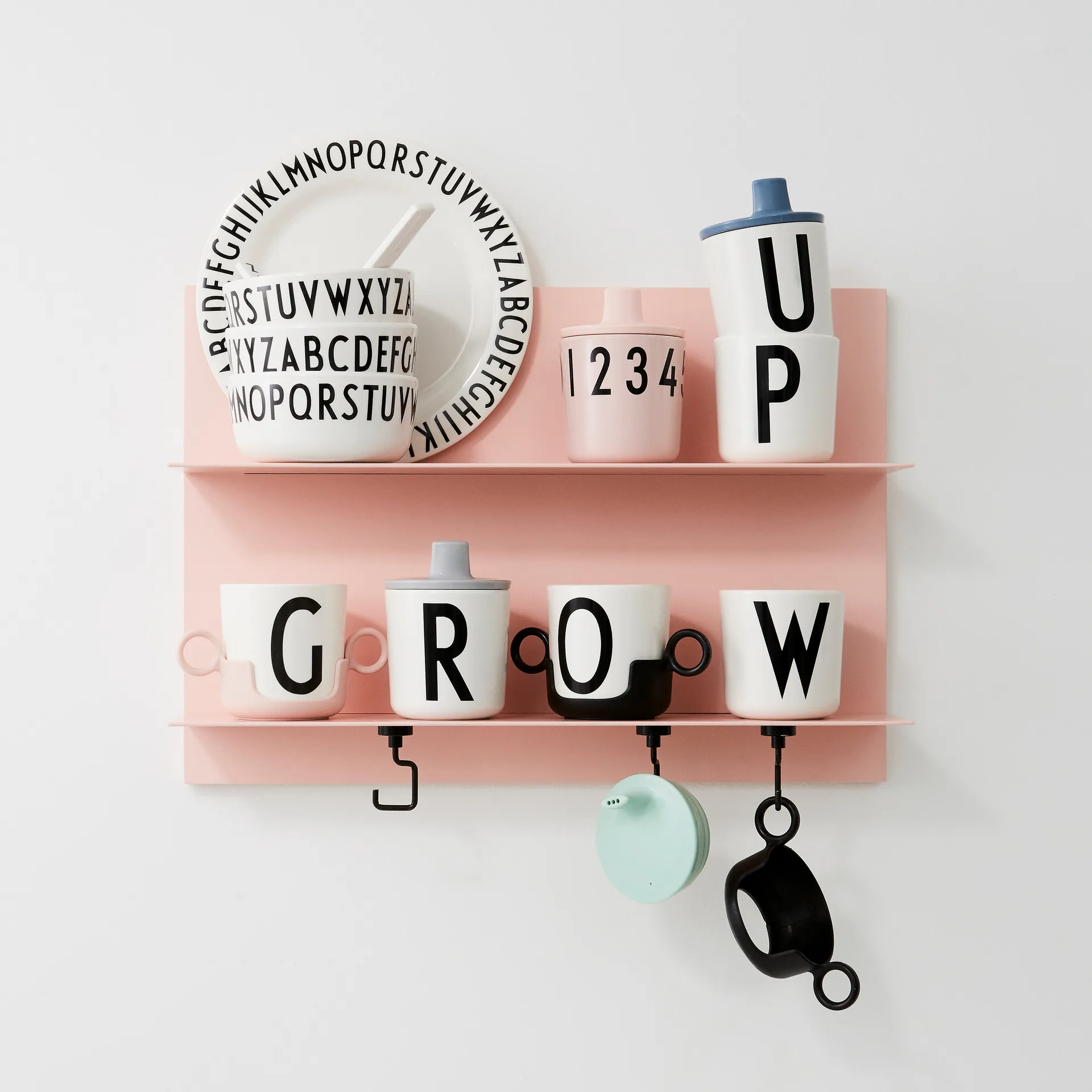 Couvercle pour tasse en mélamine Design Letters, Nude Design Letters