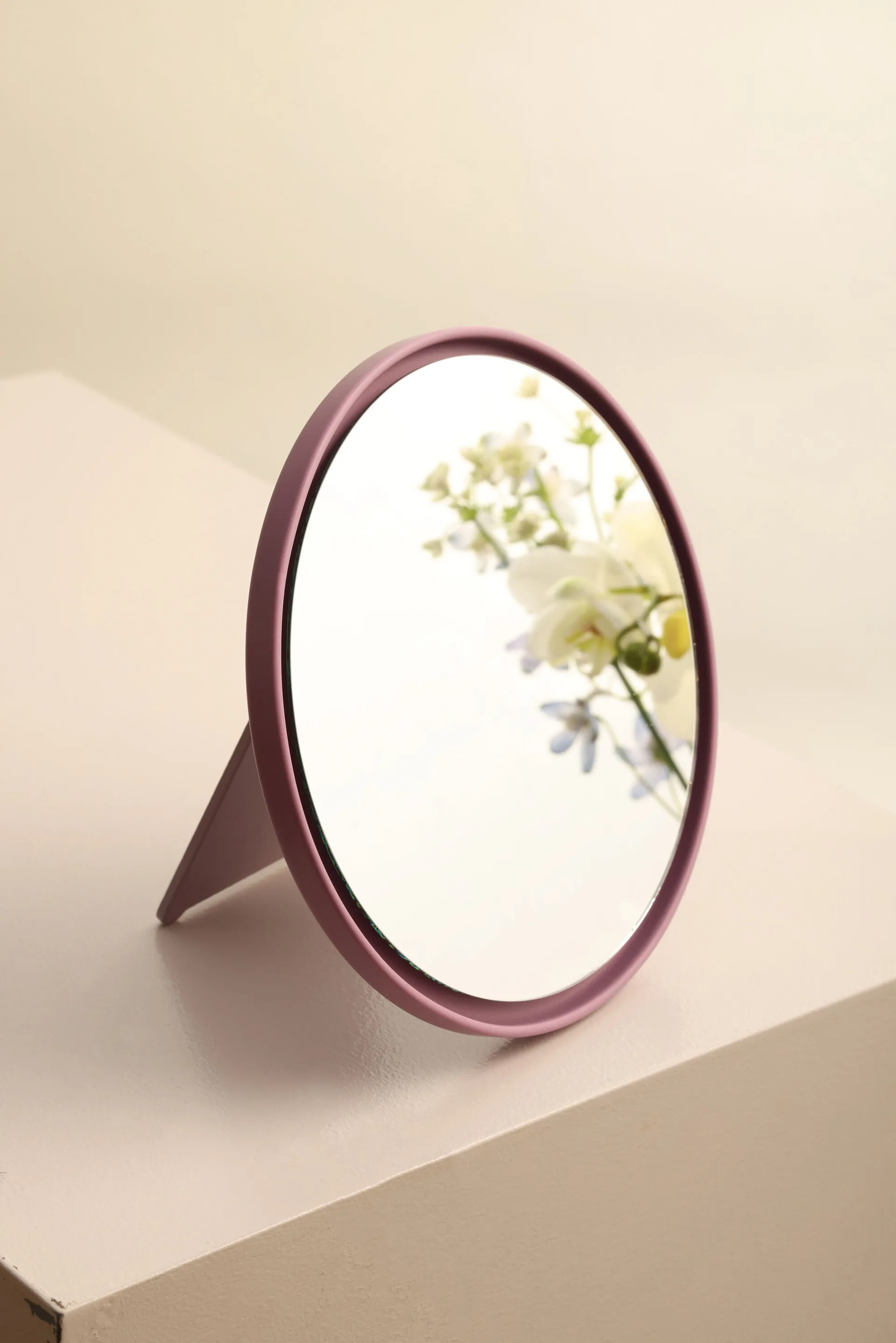 Miroir de table Mirror Mirror Ø21 cm, Lavender Design Letters
