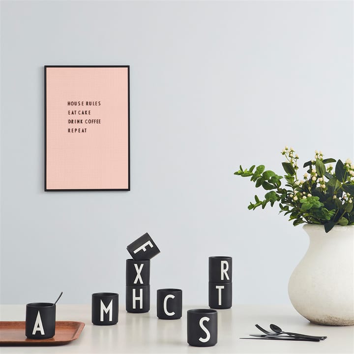 Mug Design Letters noir, L Design Letters