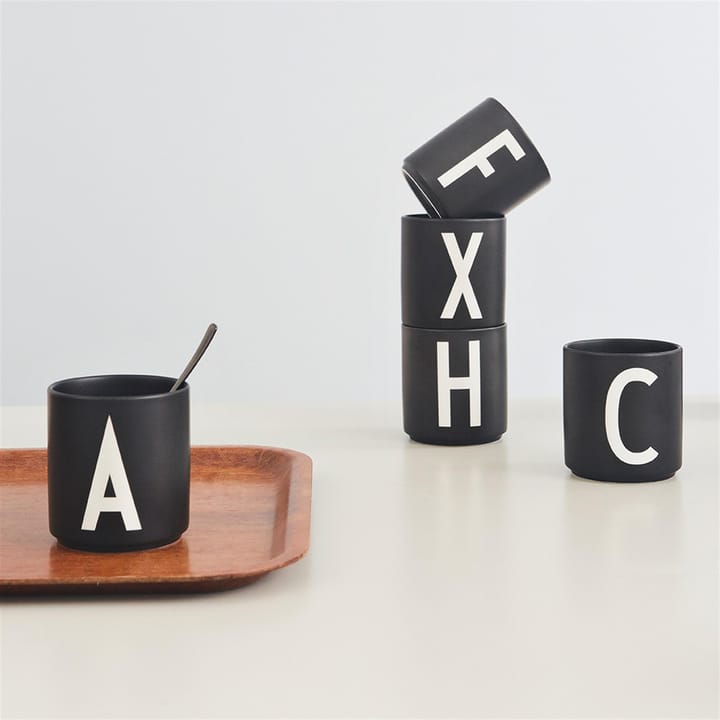 Mug Design Letters noir, L Design Letters
