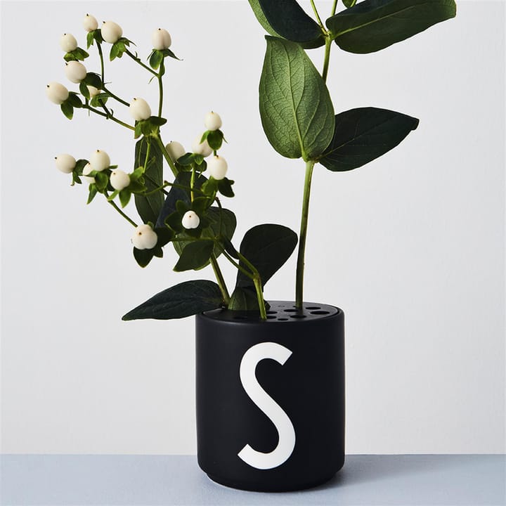Mug Design Letters noir, O Design Letters
