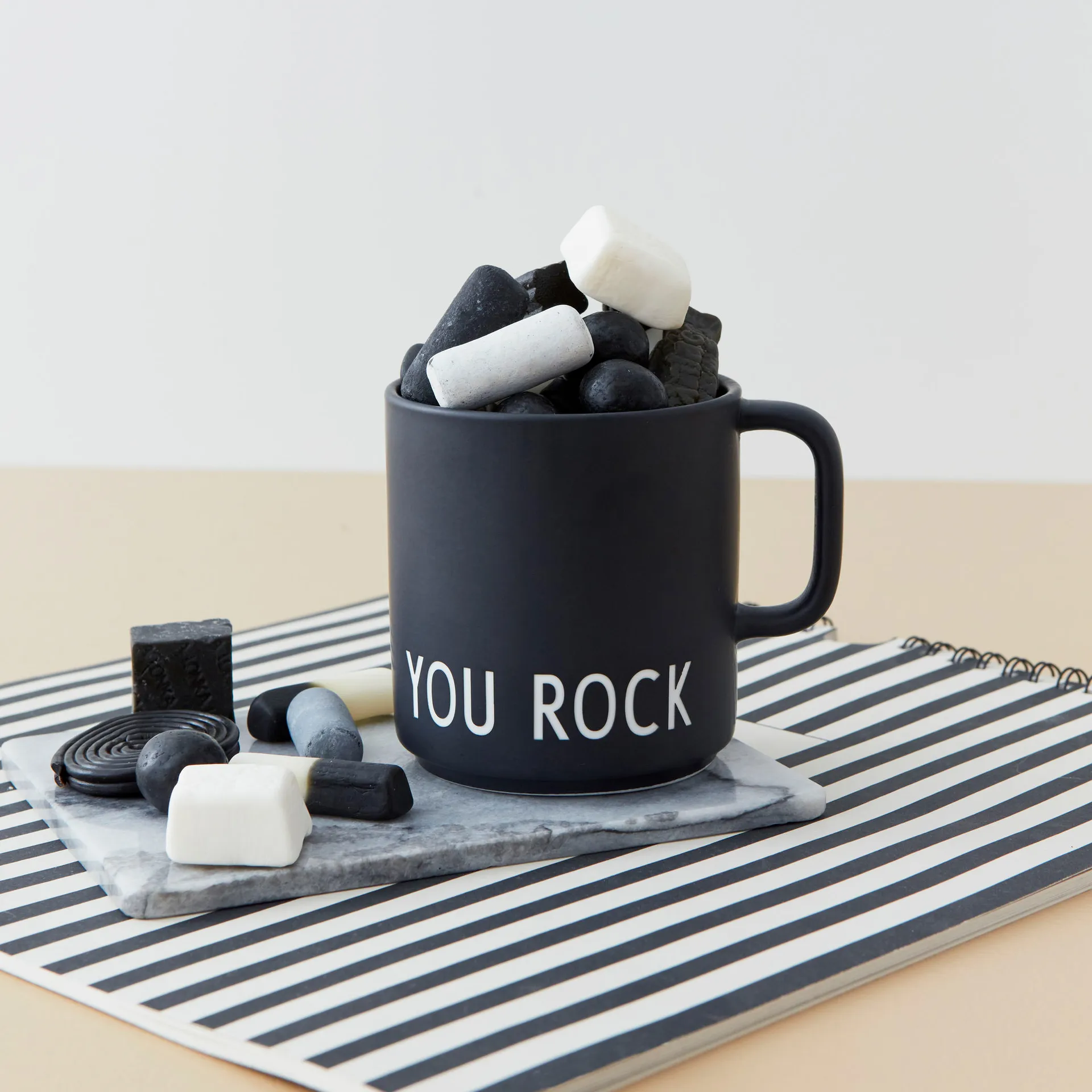 Tasse Design Letters avec poignée 25 cl, You rock Design Letters
