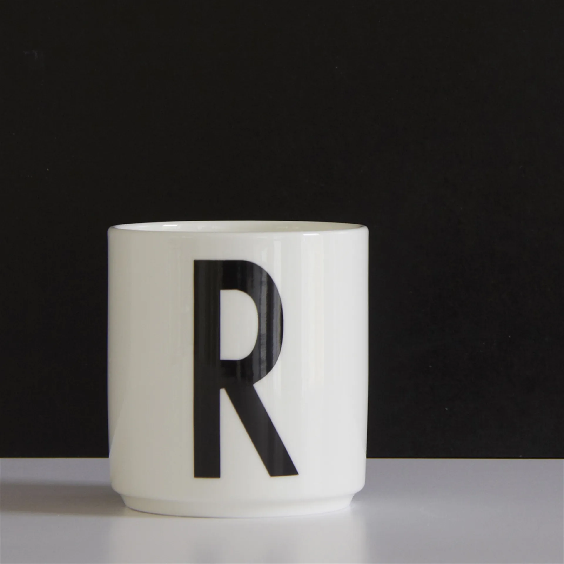 Tasse Design Letters, R Design Letters
