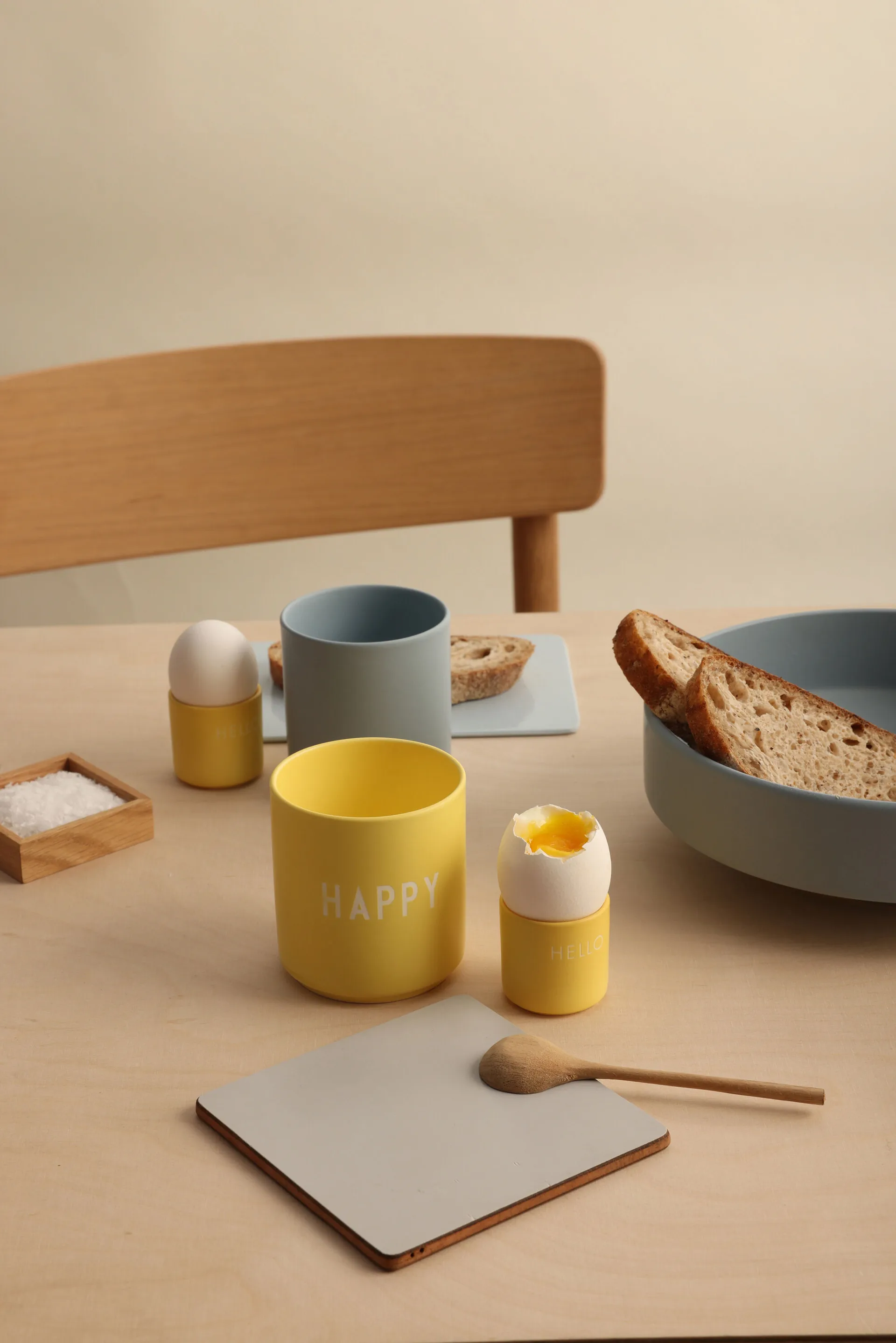 Tasse favorite Design Letters 25 cl, Happy-yellow Design Letters