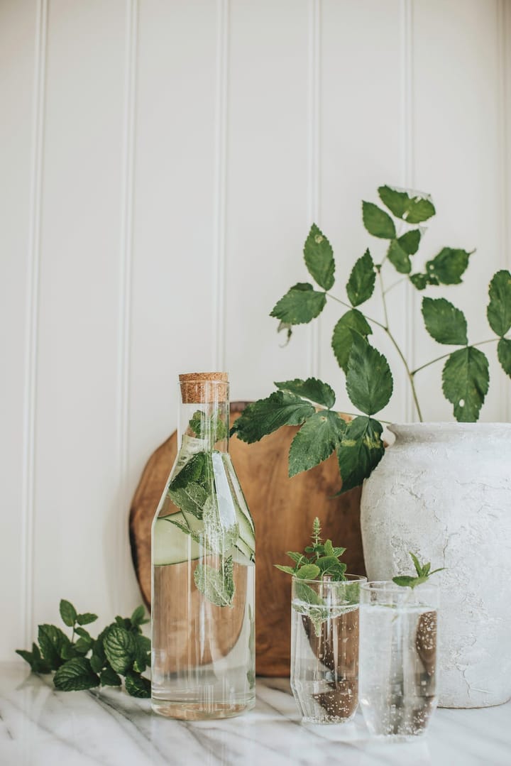 Carafe en verre Sunnanö avec couvercle en liège 1 litre - Verre-liège - Dorre