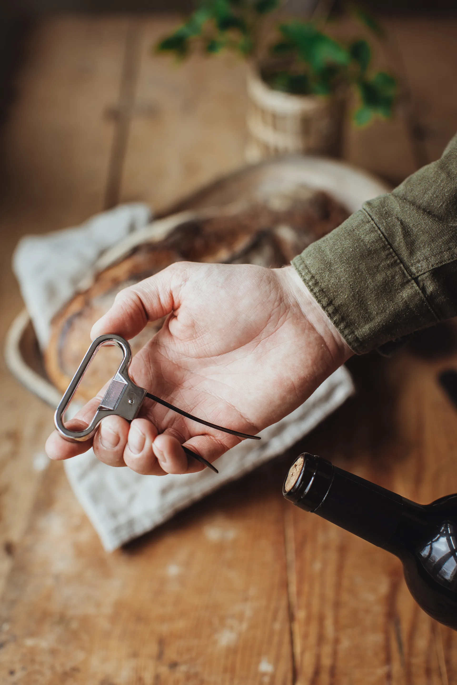 Décapsuleur et tire-bouchon Vale 11×6,4×1 cm, Noir-argent Dorre