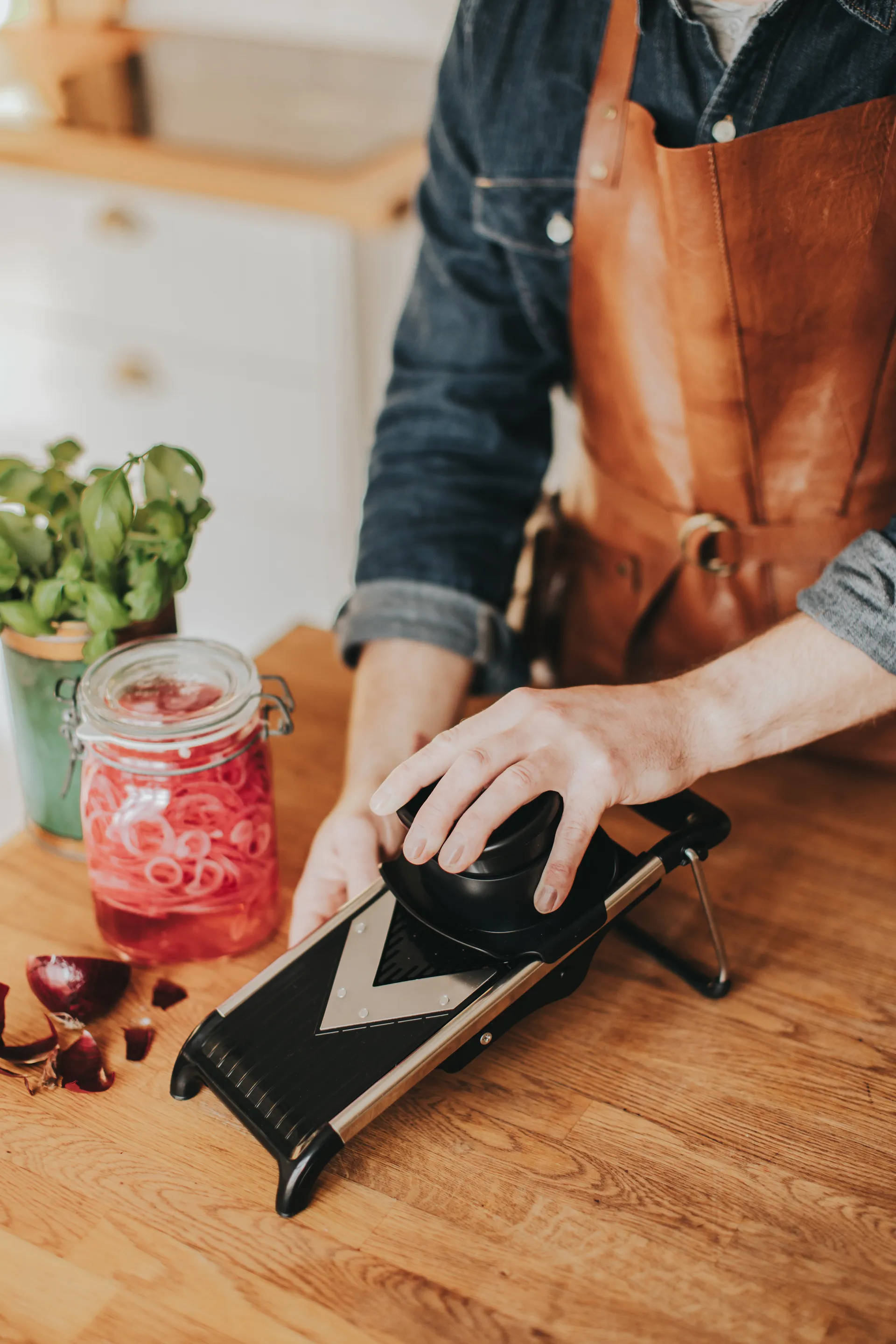 Mandoline Mara sur pied, 31,3 x 14,2 x 10,5 cm Dorre