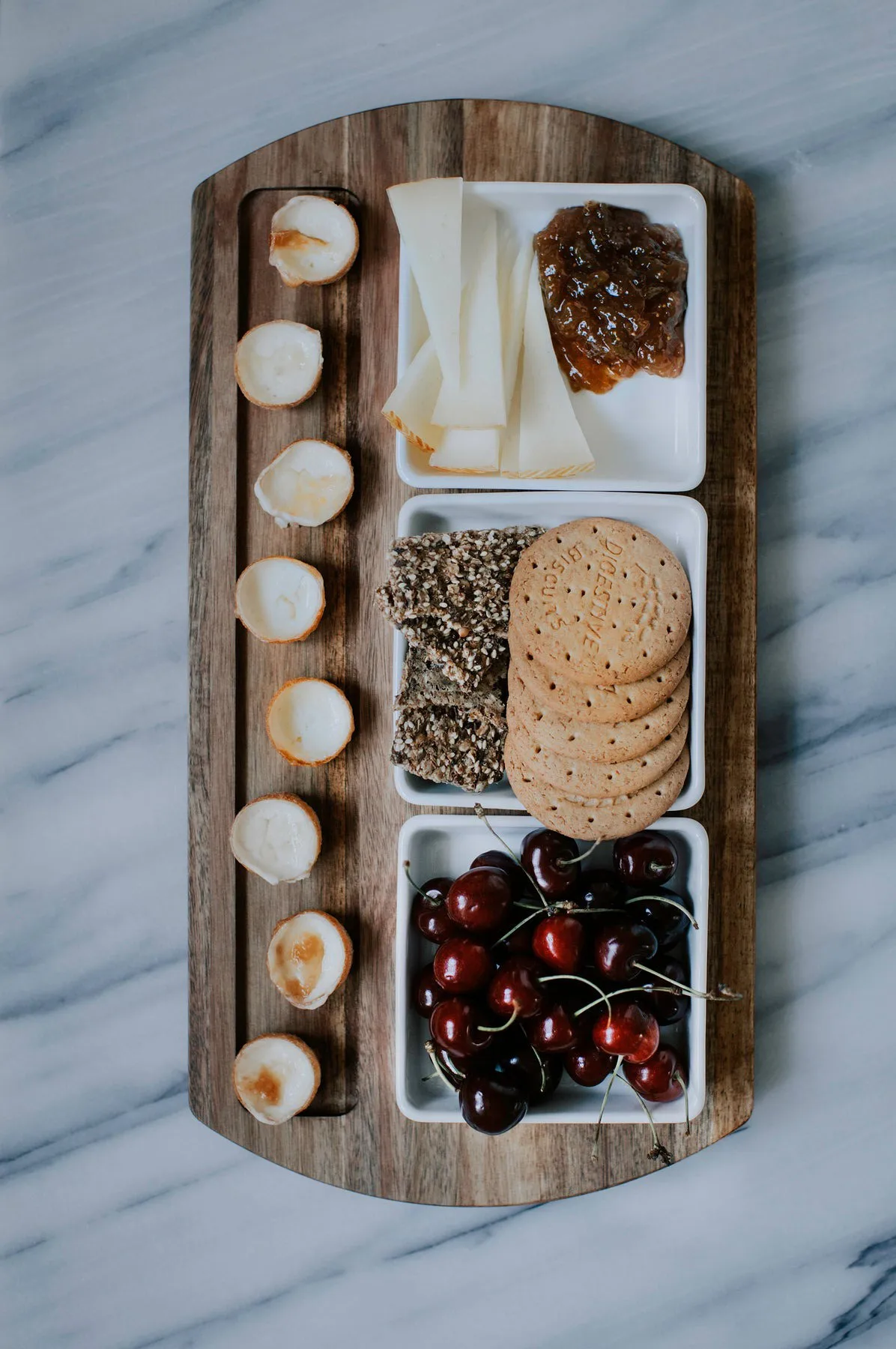 Plateau de service Selina + bol 4 pièces, Porcelaine blanche d'Acacia Dorre