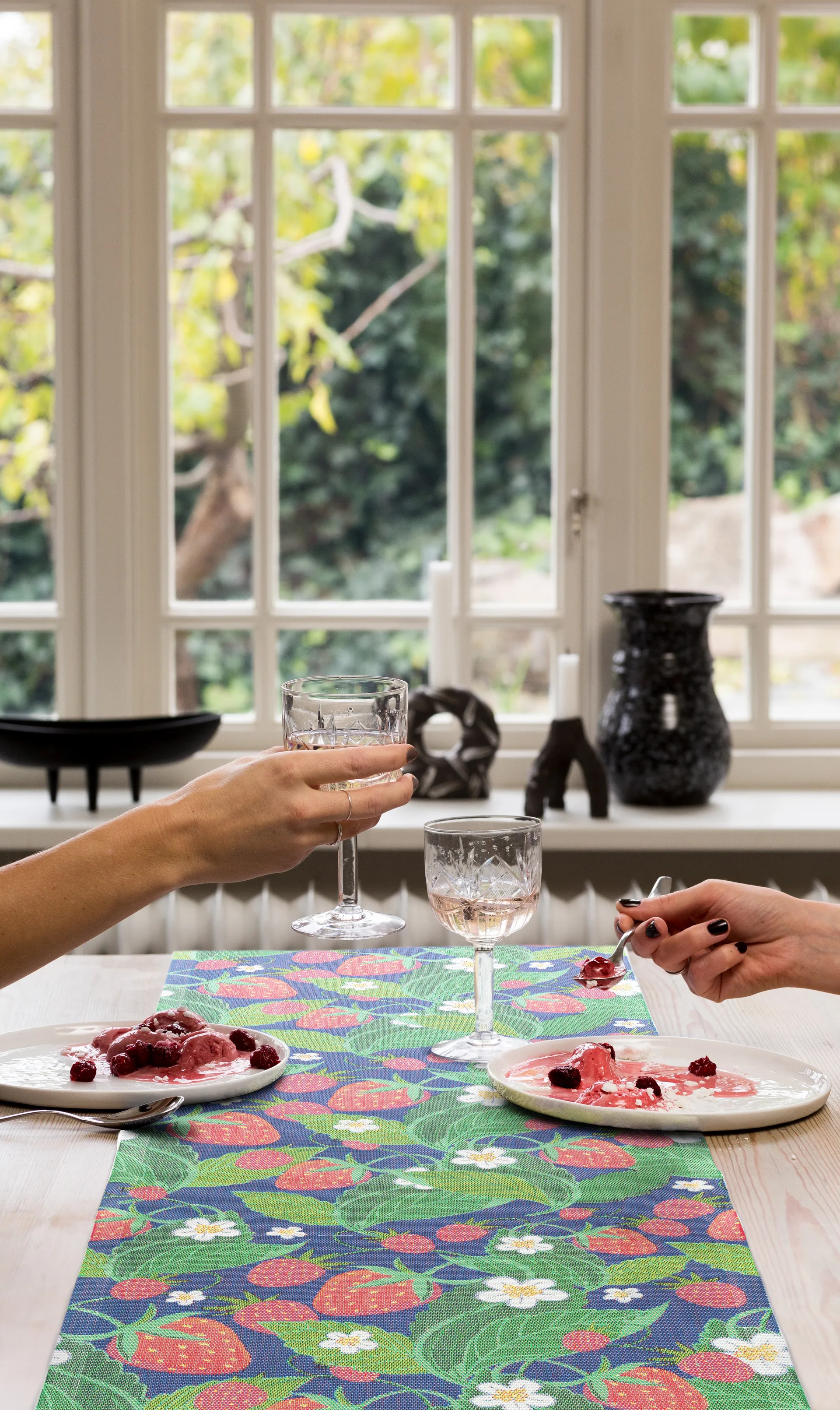 Chemin de table Sengana, 35x100 cm  Ekelund Linneväveri