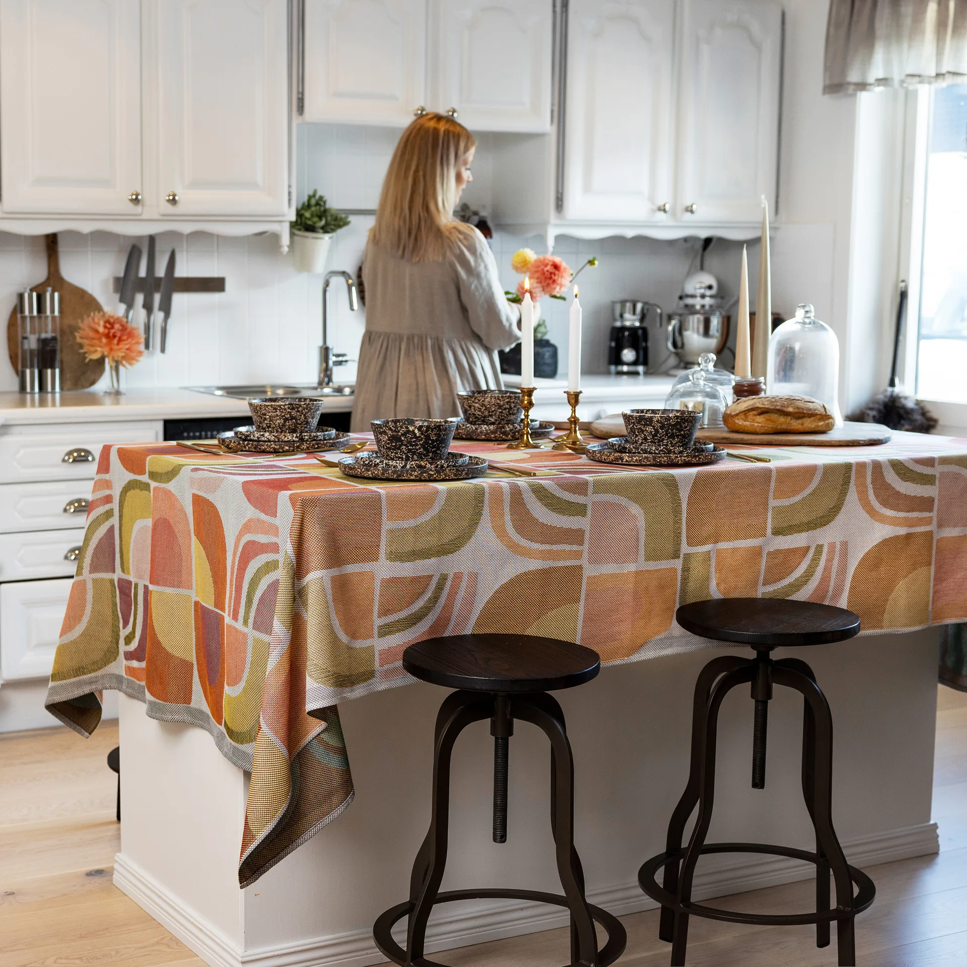 Nappe mosaïque, 145x210 cm  Ekelund Linneväveri