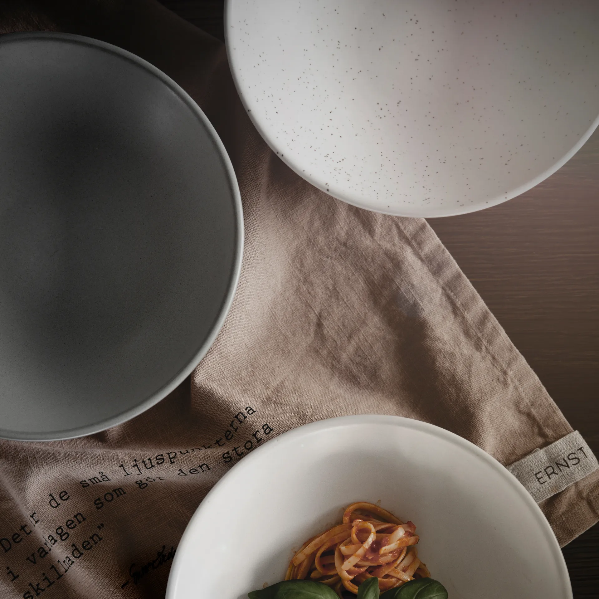 Assiette creuse Ernst 22 cm, Pois-blanc ERNST