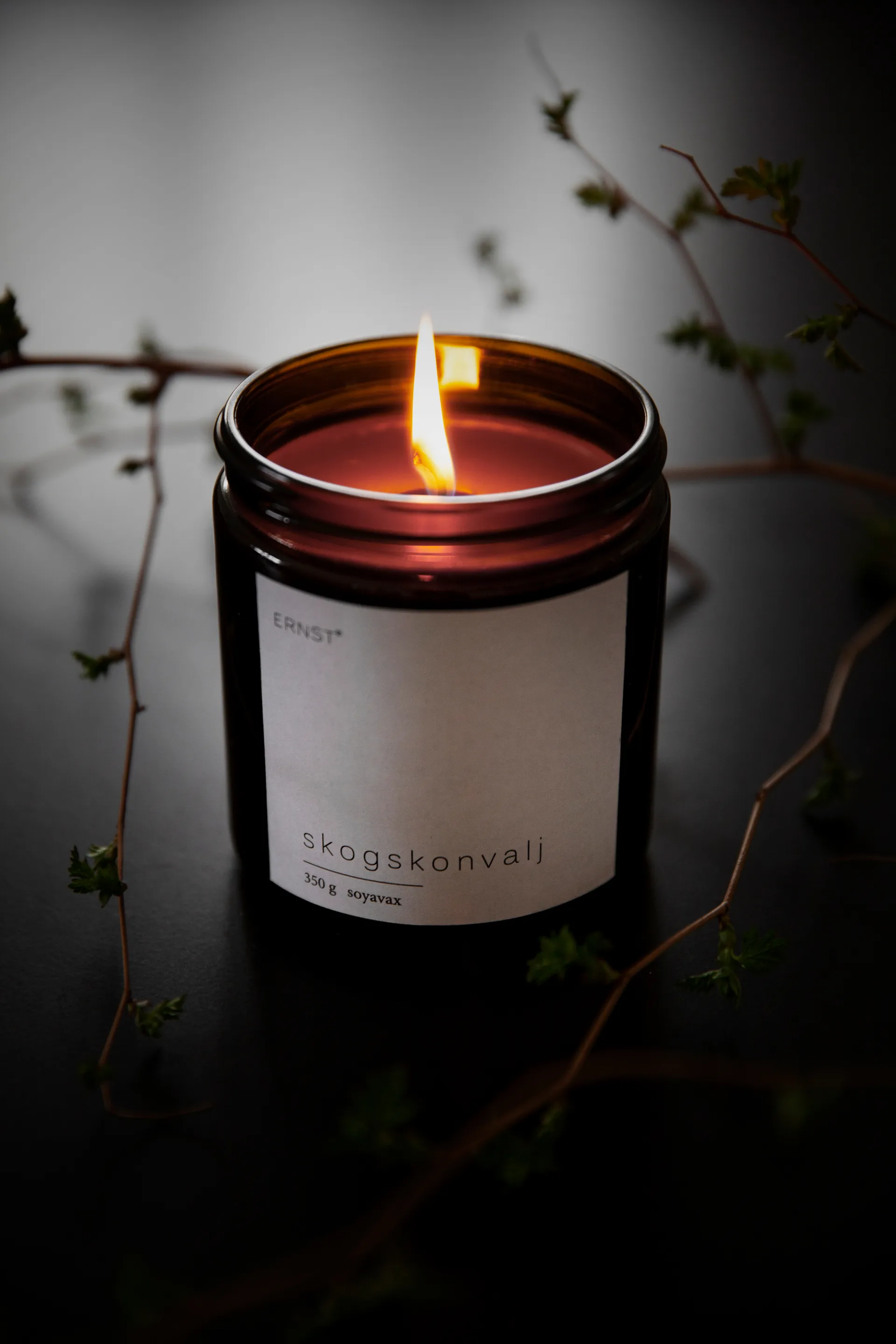 Bougie parfumée en verre à couvercle Ernst Ø7,2 cm, Lis de la forêt ERNST