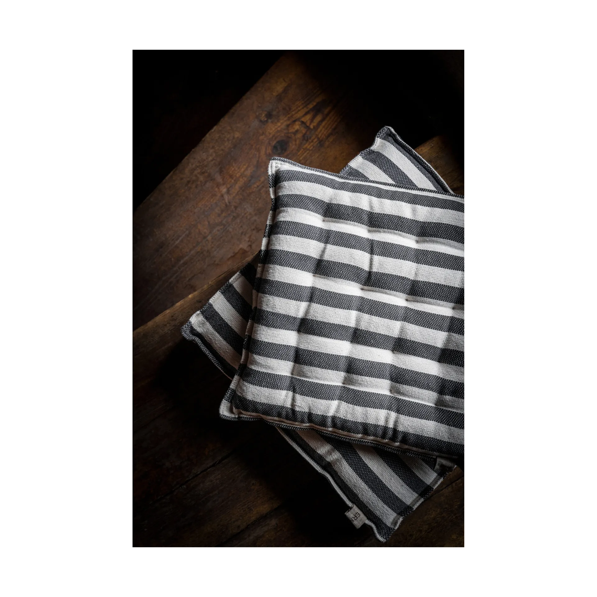 Coussin de chaise Ernst 40x40 cm, Naturvit-gris foncé ERNST