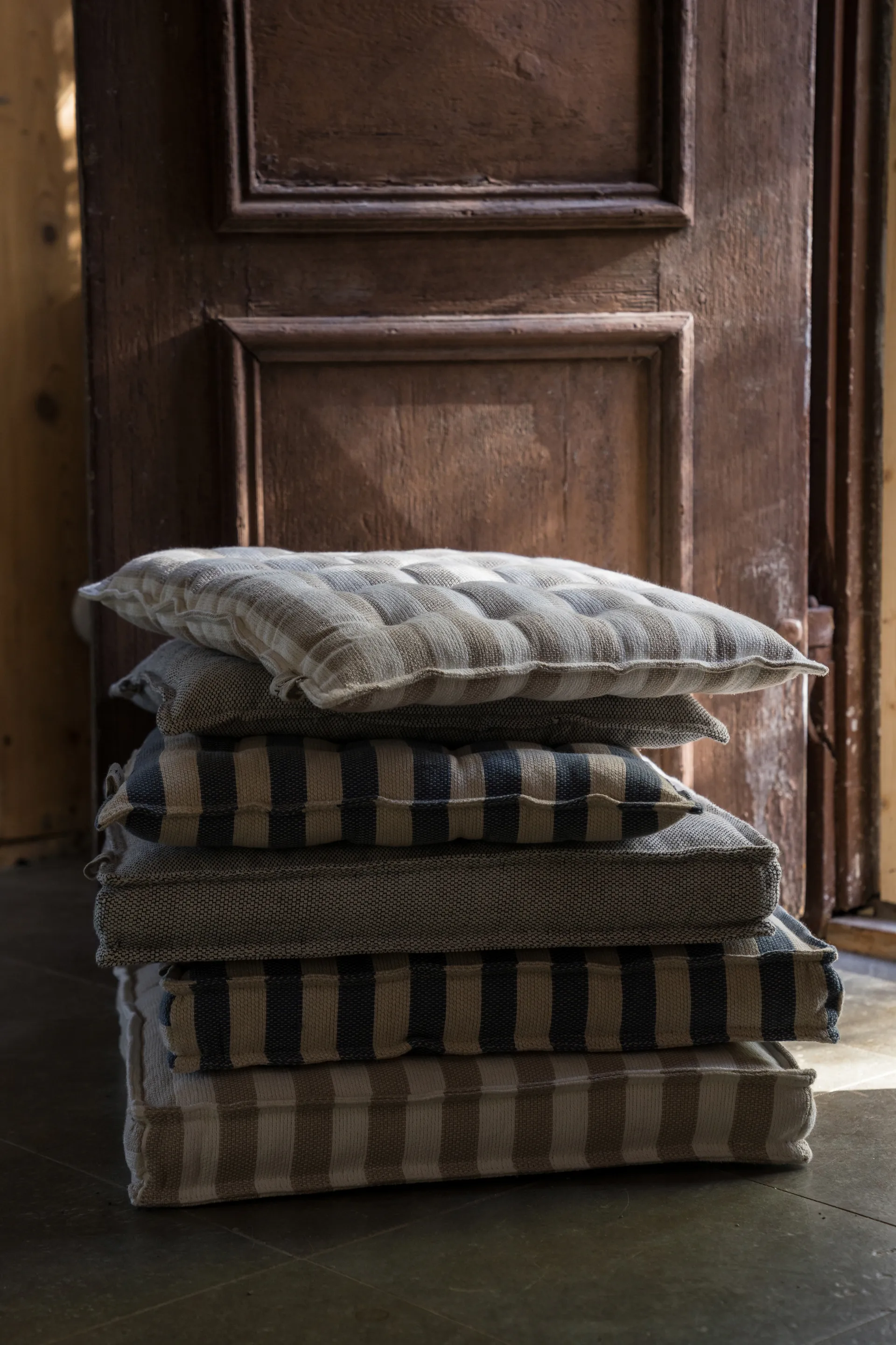 Coussin de siège Ernst mélangé 45x45 cm, Gris ERNST