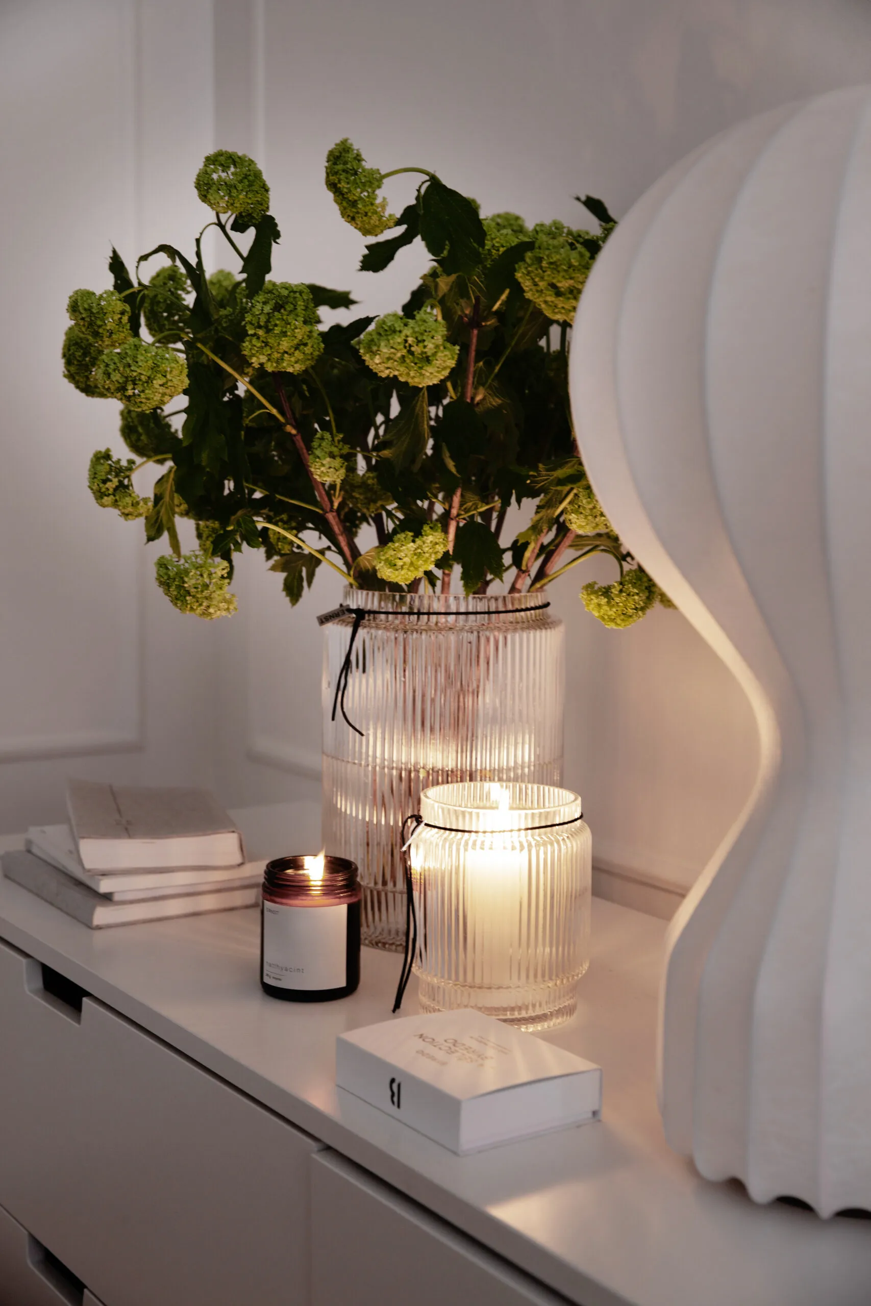 Ernst Vase en verre rainuré transparent, Ø19,5 cm x h28 cm ERNST