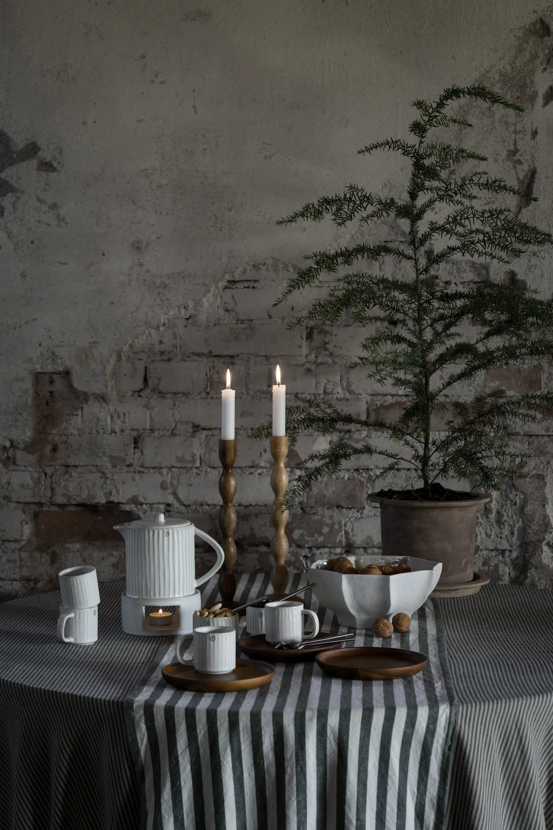 Nappe Ernst à fines rayures 145x300 cm, Vert–beige ERNST