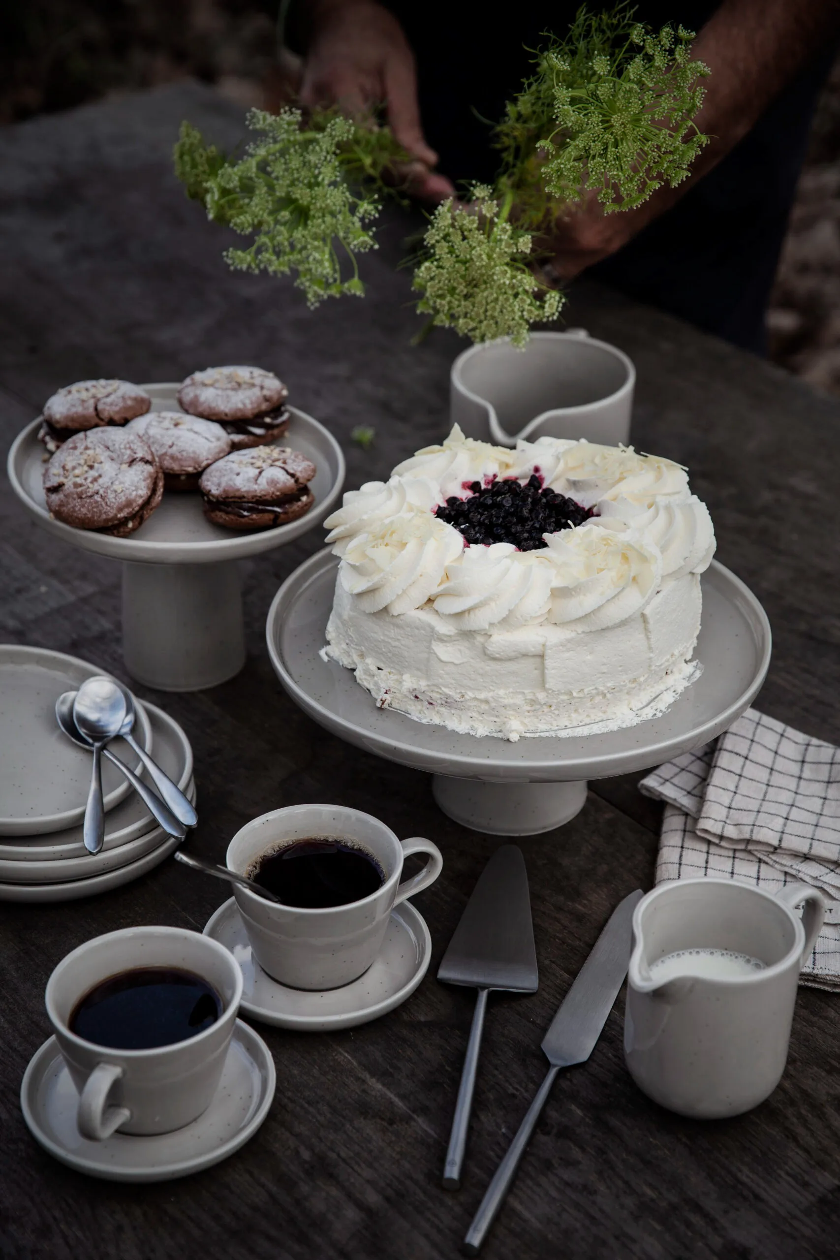 Plat à gâteau Ernst Ø27 cm, Sand ERNST