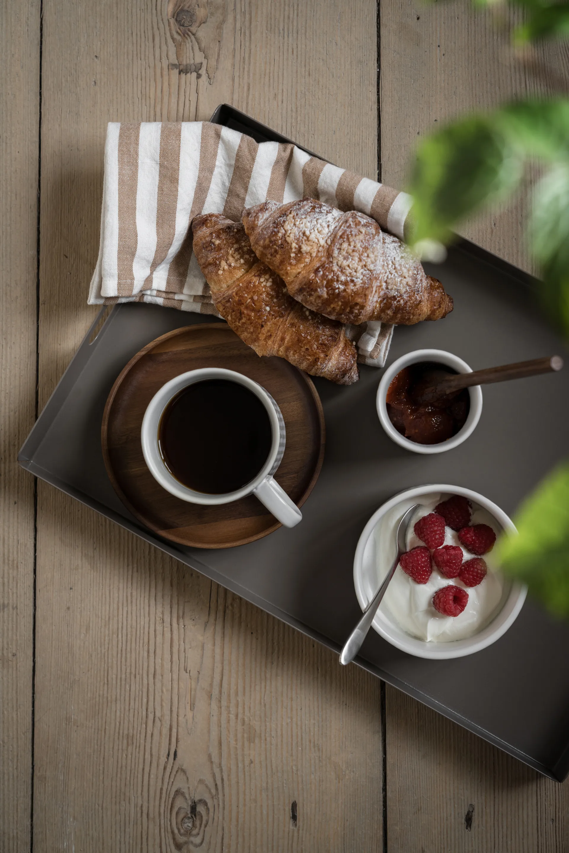 Plateau en métal Ernst 30x45 cm, Taupe ERNST