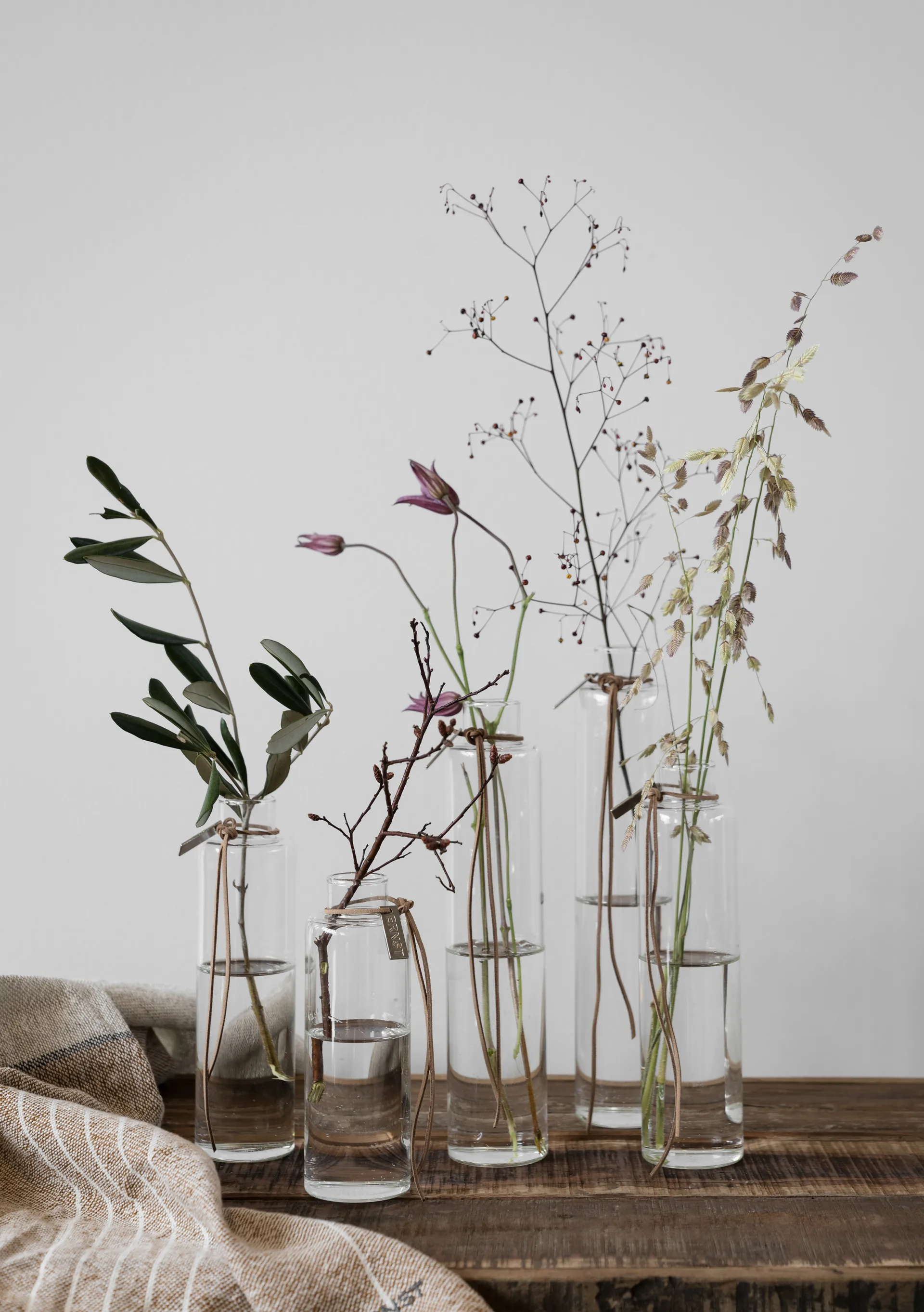 Vase en verre Ernst Ø5 cm, H 15 cm ERNST