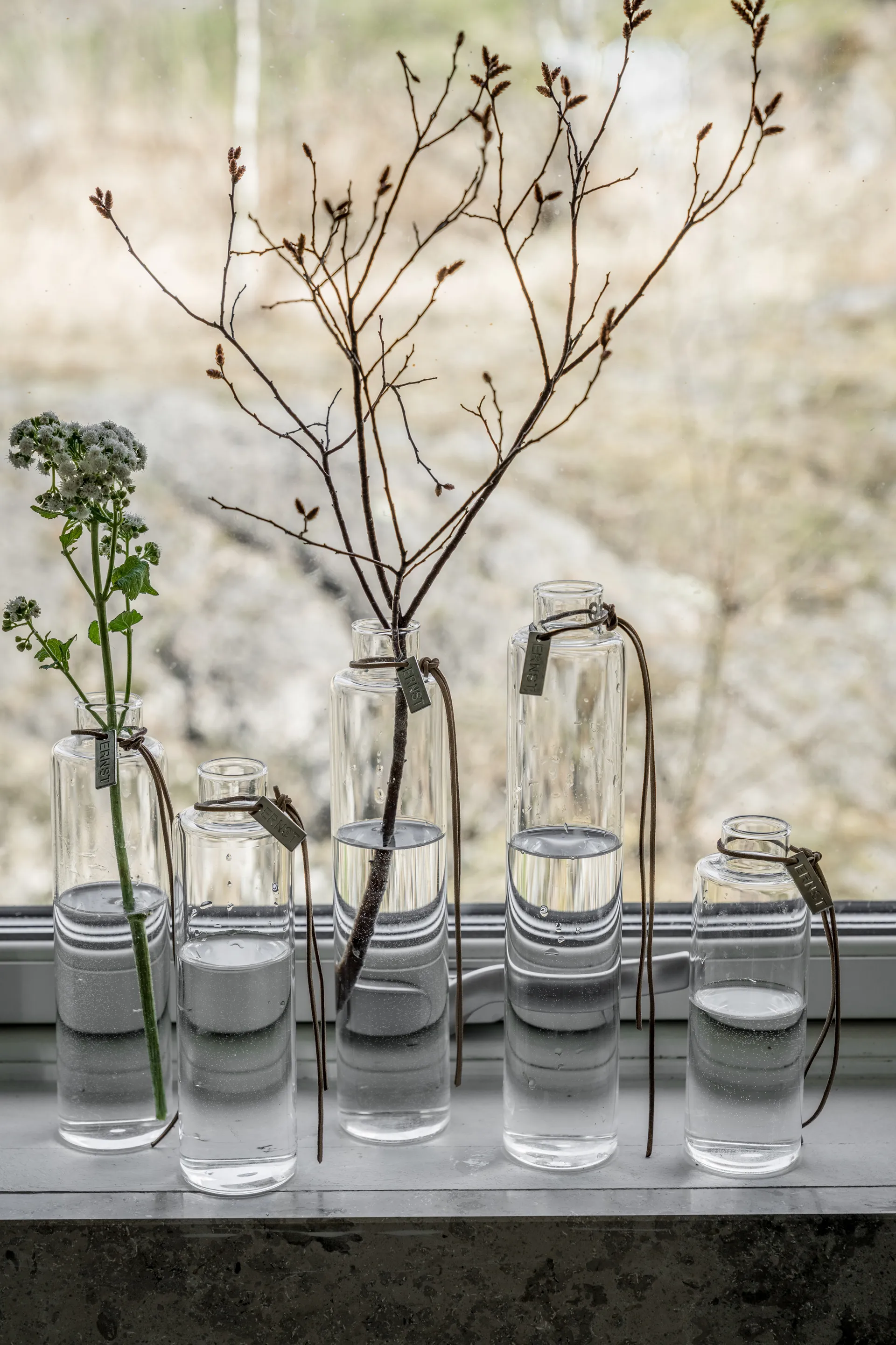Vase en verre Ernst Ø5 cm, H 15 cm ERNST
