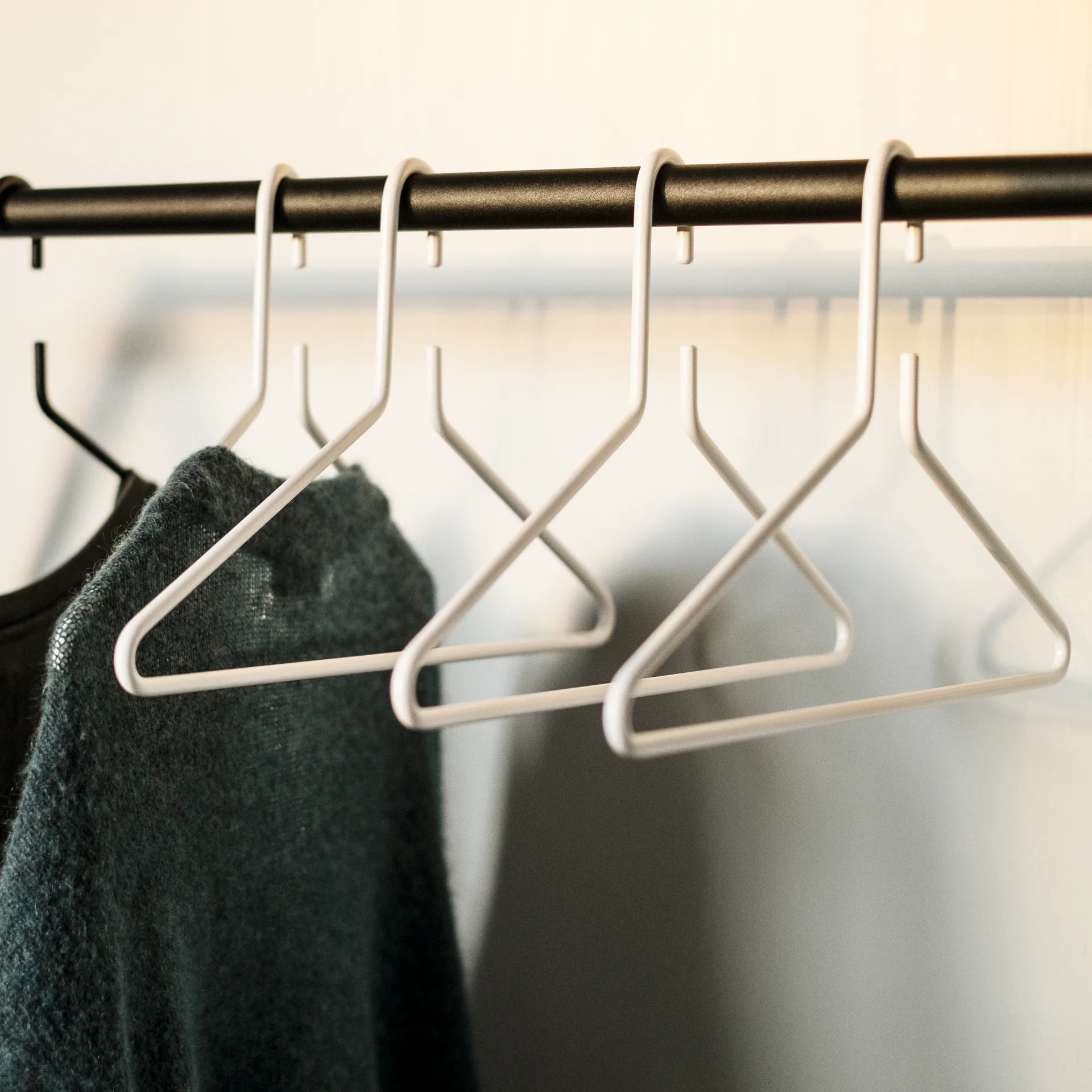 Ceintre Triangel Lot de 3, Blanc Essem Design