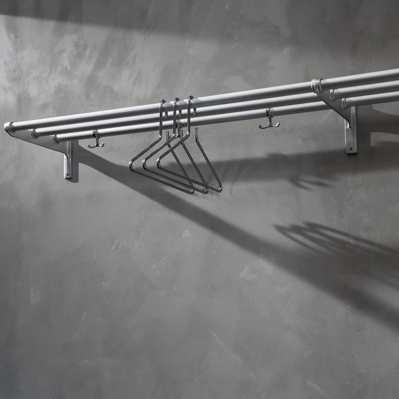 Ceintre Triangel Lot de 3, Chrome Essem Design