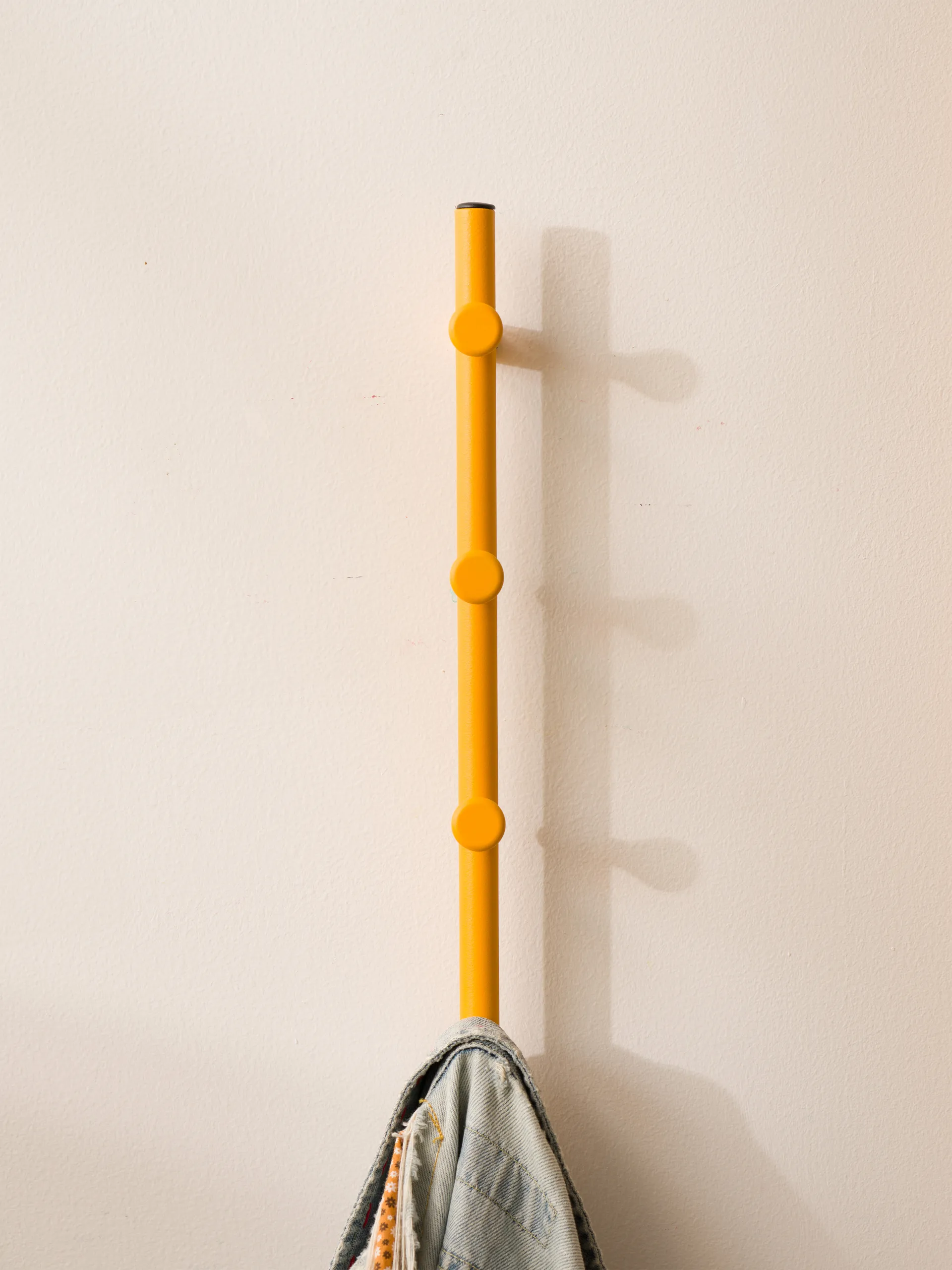 Liste de crochets Classic 40 cm, Sun yellow Essem Design