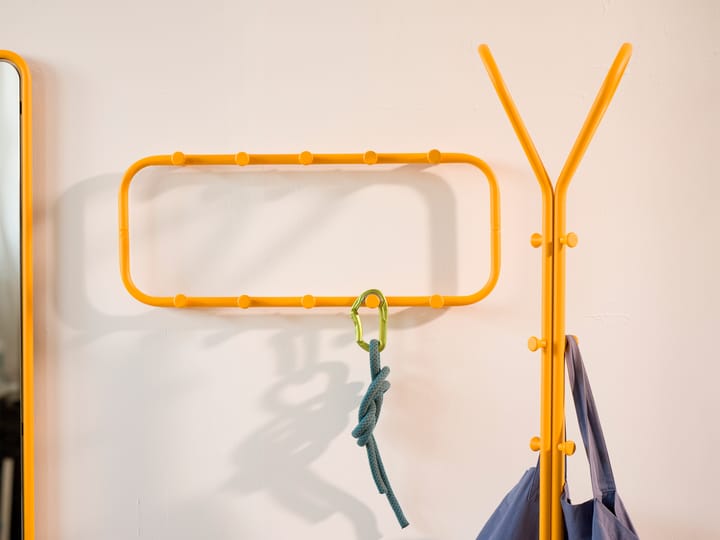 Patère Classic 80 cm, Sun yellow Essem Design