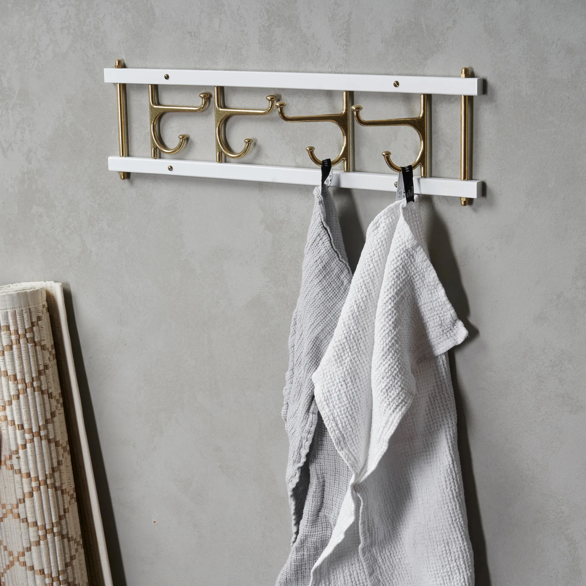 Porte-manteaux Maxi 4, Blanc-Laiton Essem Design