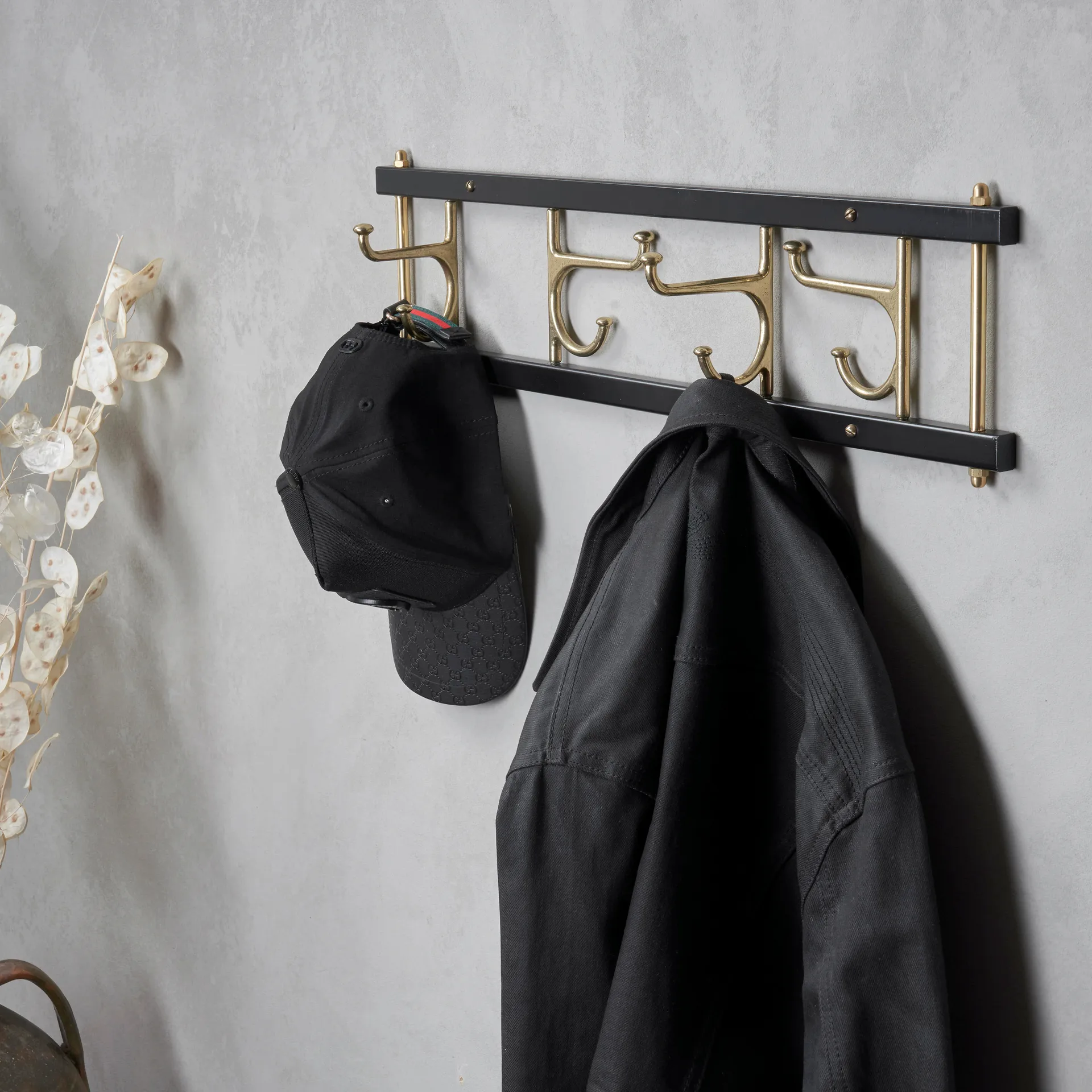 Porte-manteaux Maxi 4, Noir-Laiton Essem Design