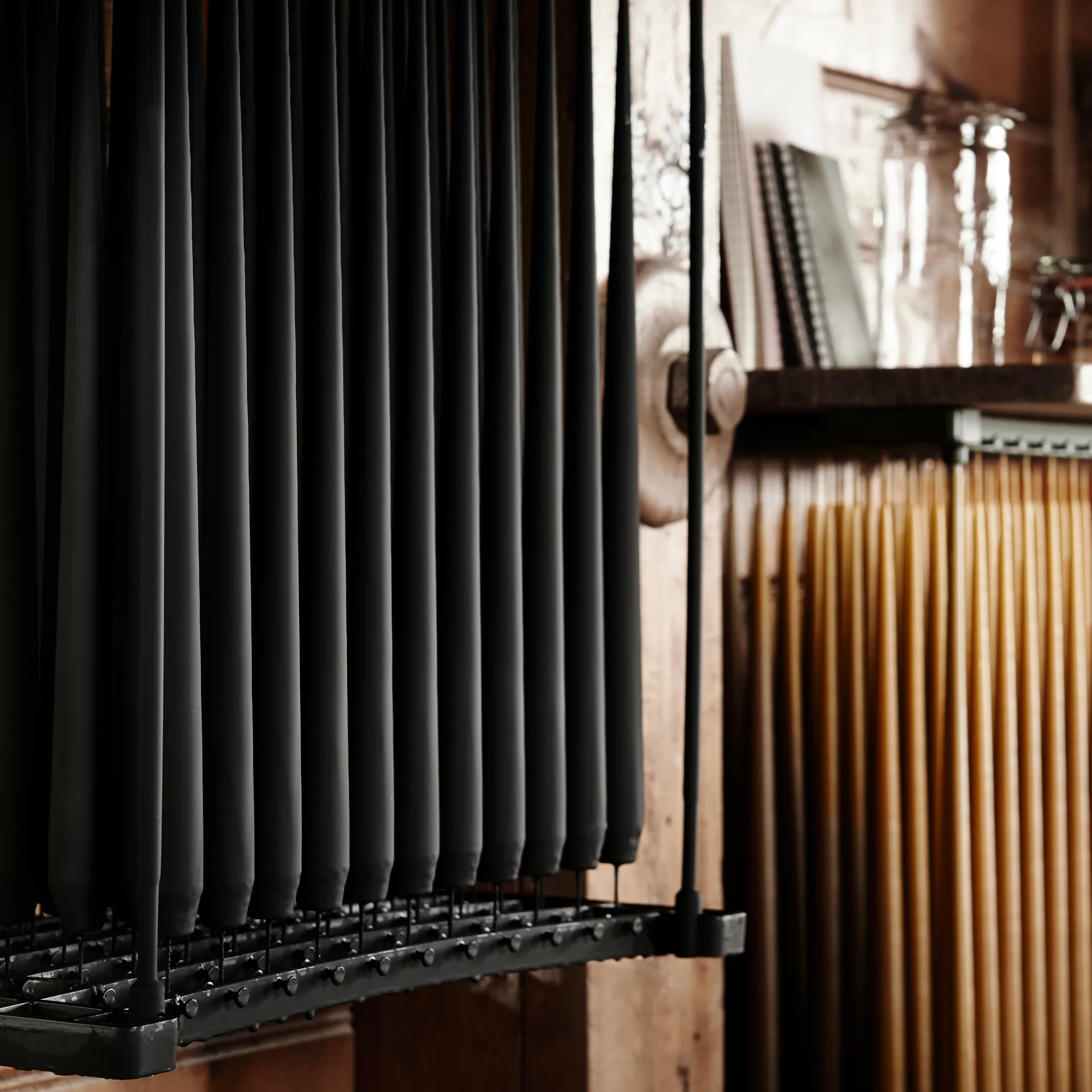 Bougie ester & erik Lot de 4 mat, raw black, 32 cm ester & erik