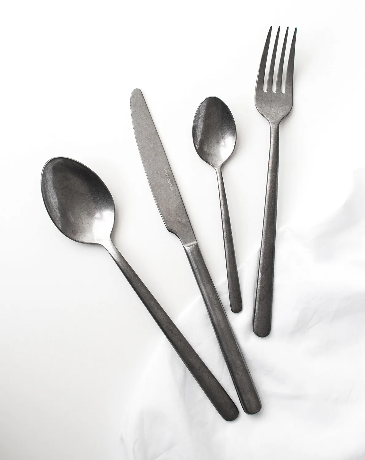 Service de couverts Eternum Nardo 16 pièces, Vintage Eternum