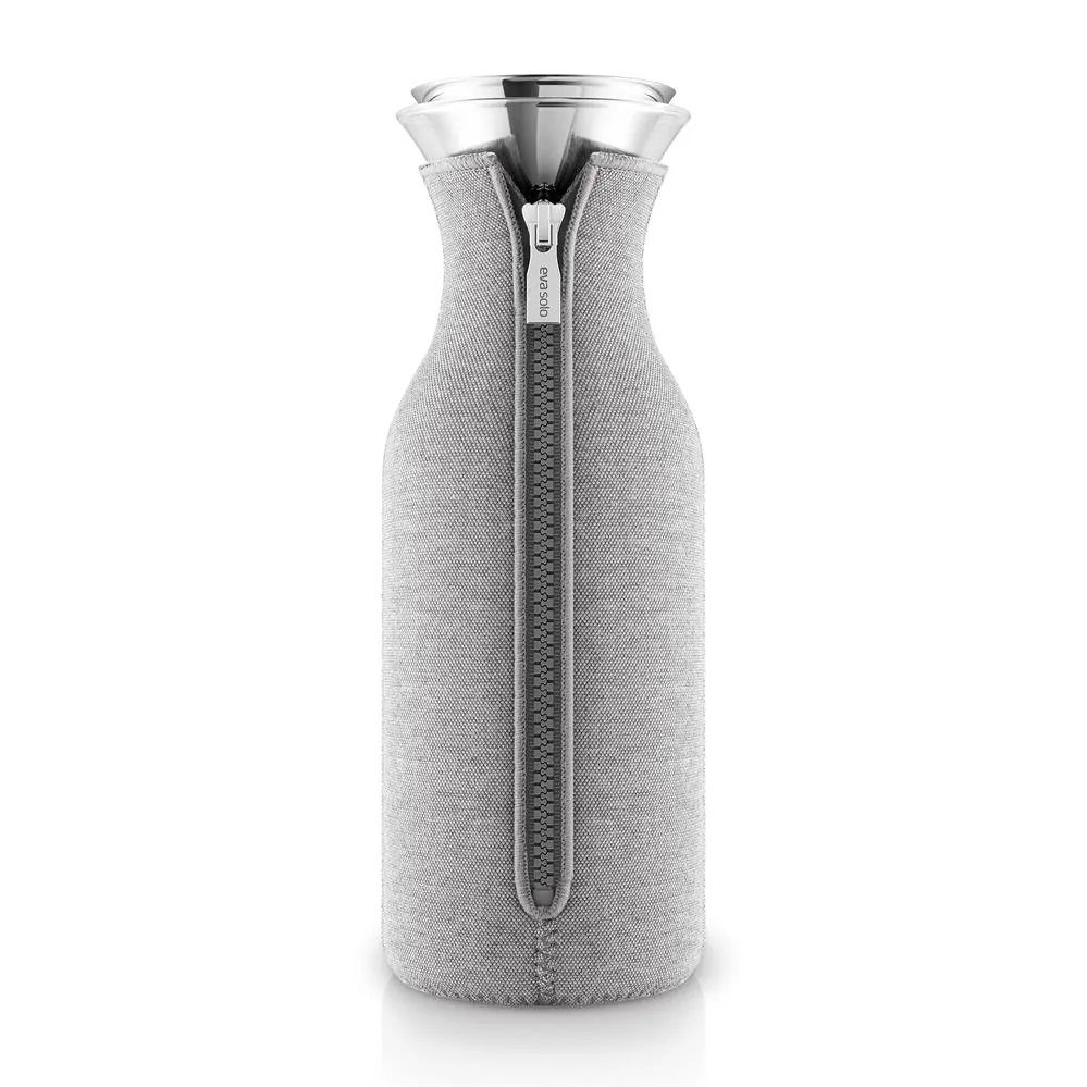 Carafe rafraîchissante Eva Solo à housse tissée, gris clair Eva Solo