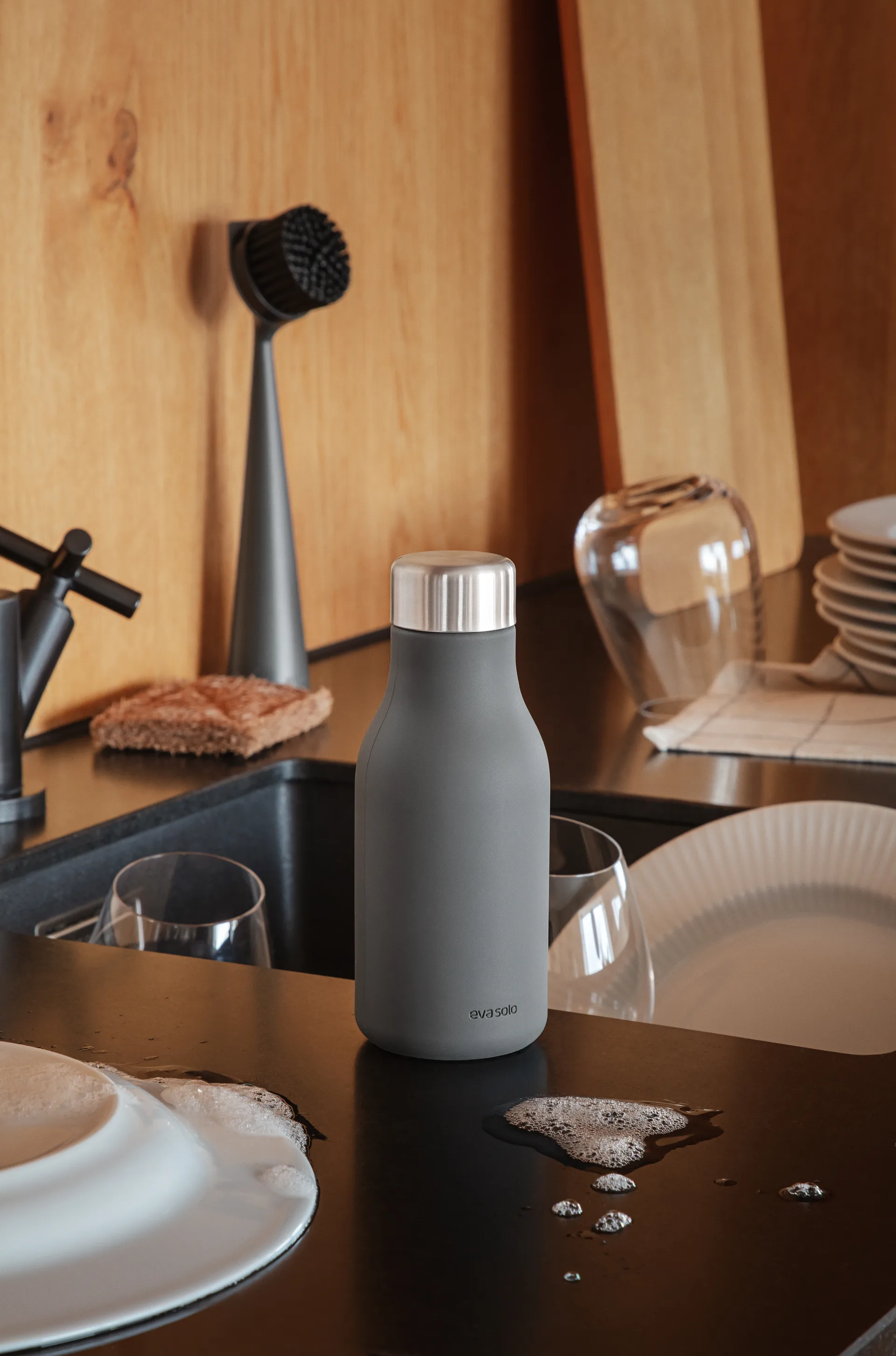 Distributeur à savon Squeeze Eva Solo, Elephant grey Eva Solo