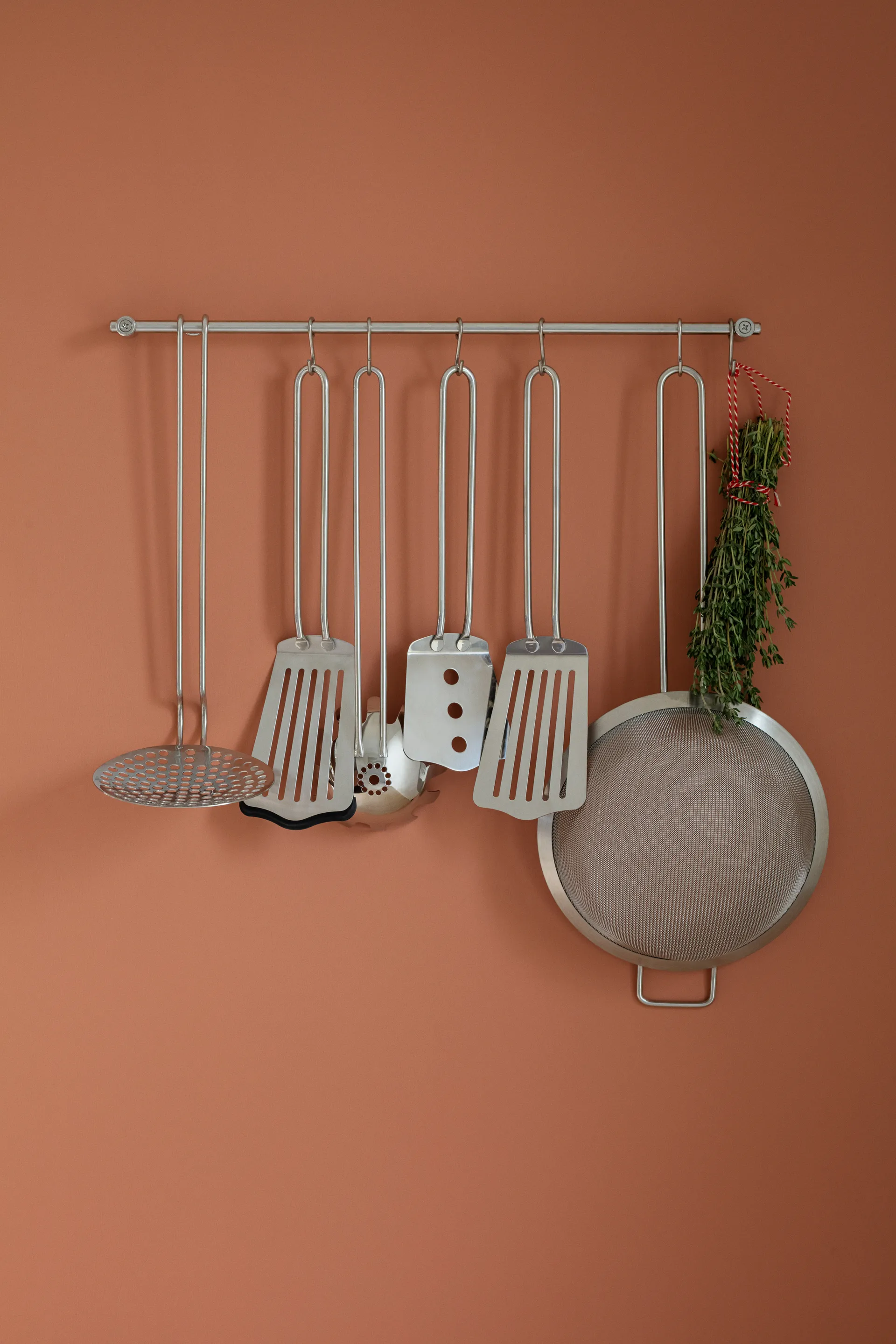 Pelle à friture longue avec silicone Eva Trio  , 28 cm Eva Solo